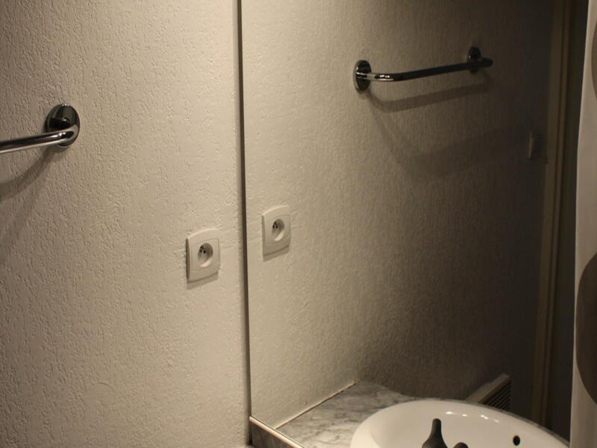 Appartement 6 pers. met balkon en uitzicht op Pic de Bure, vlakbij de piste - foto 25