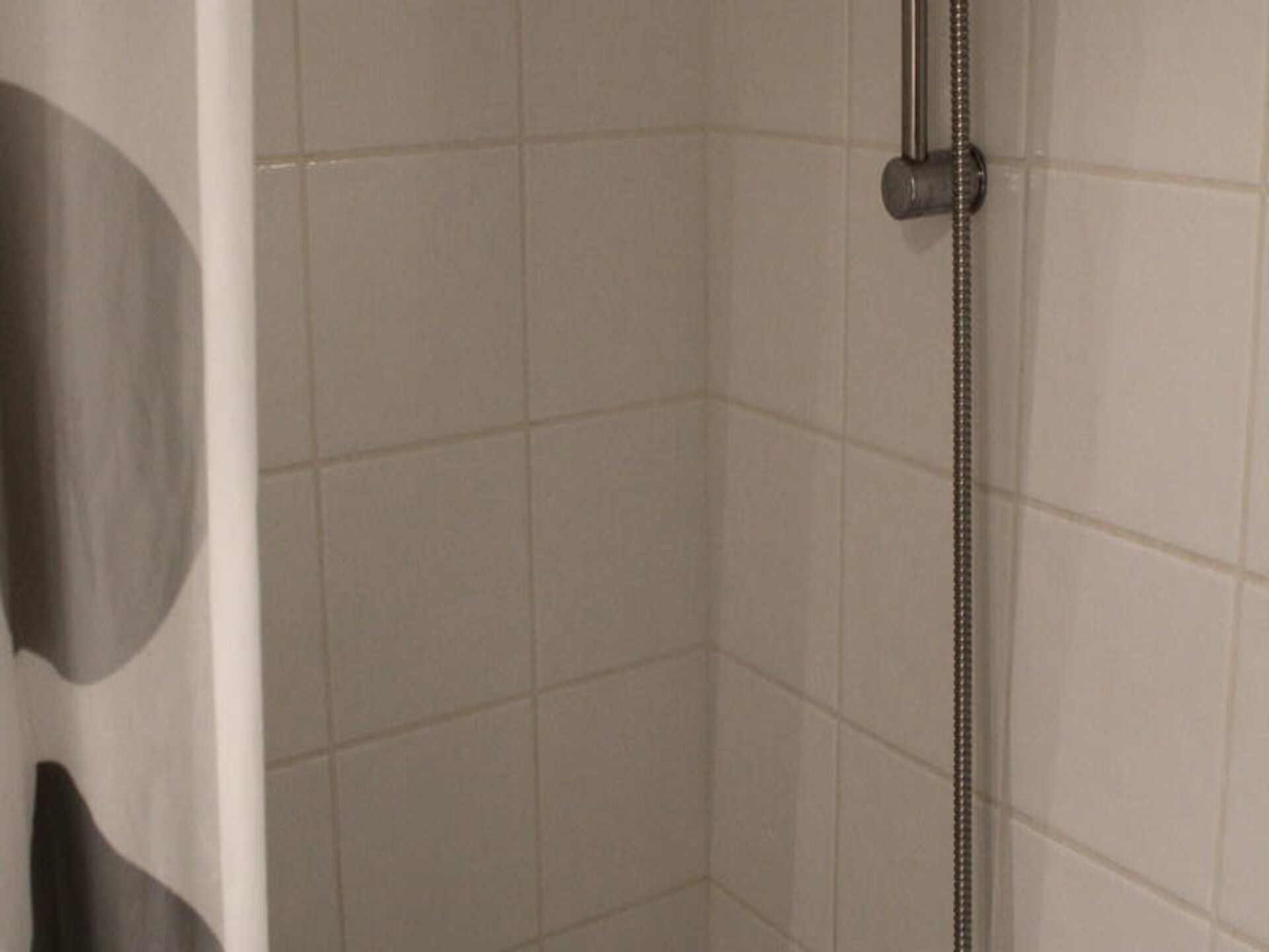 Appartement 6 pers. met balkon en uitzicht op Pic de Bure, vlakbij de piste - foto 27