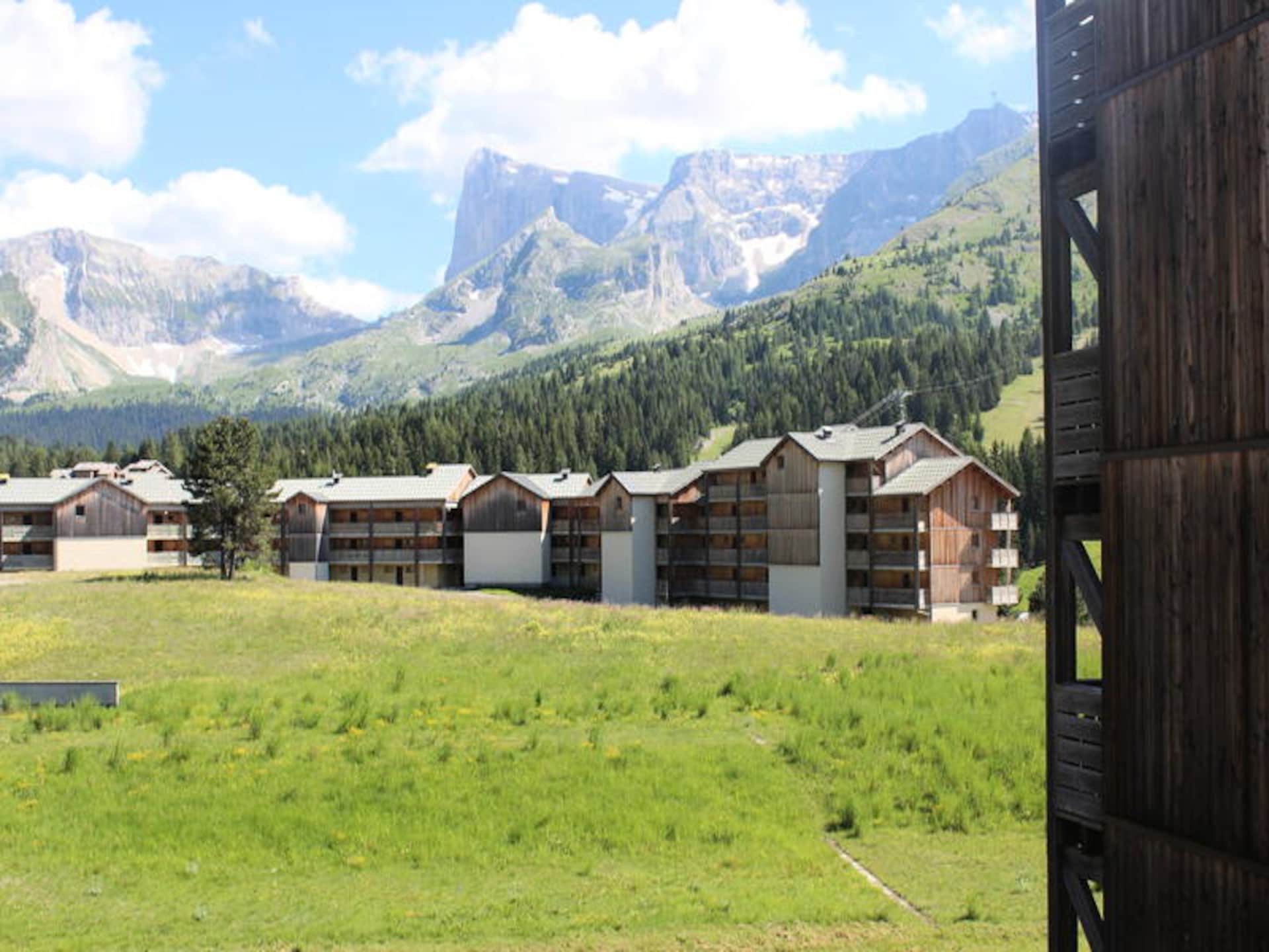 Ruim appartement op 50m van de piste met uitzicht op Pic de Bure - foto 11