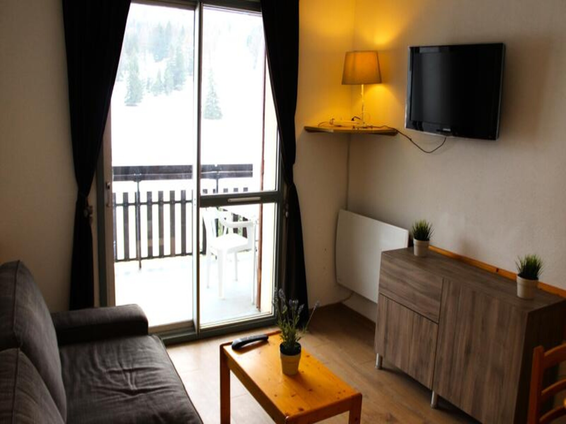 Appartement op 8e verdieping met zuidbalkon en directe toegang tot de pistes - foto 5