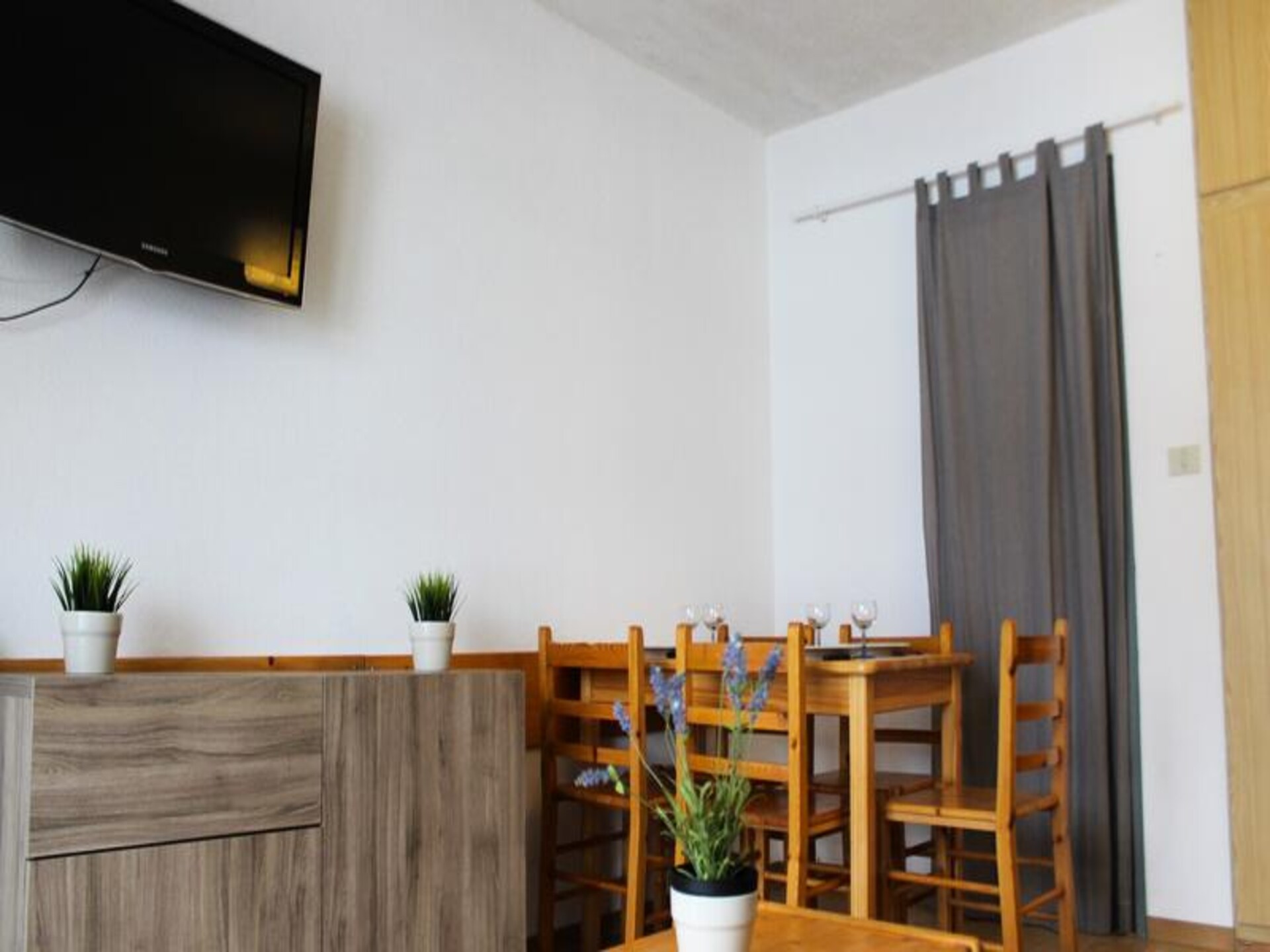 Appartement op 8e verdieping met zuidbalkon en directe toegang tot de pistes - foto 7