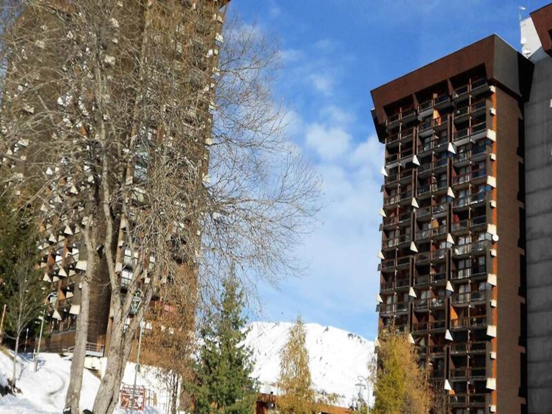 Knus appartement met balkon en uitzicht op de vallei, vlakbij de piste - foto 9
