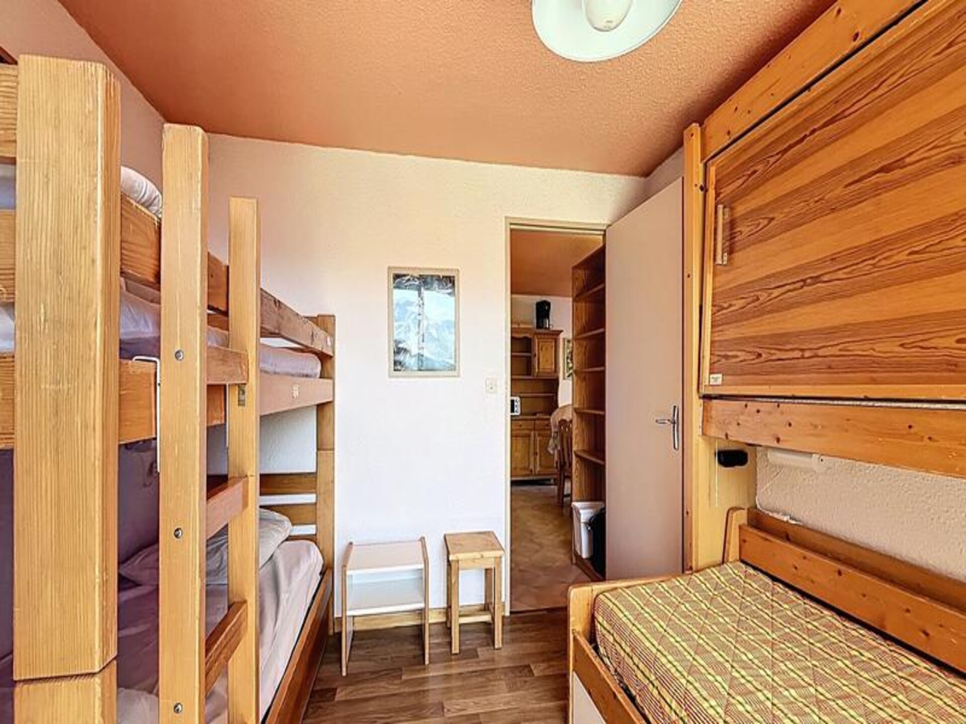 Knus appartement met balkon en uitzicht op de vallei, vlakbij de piste - foto 18