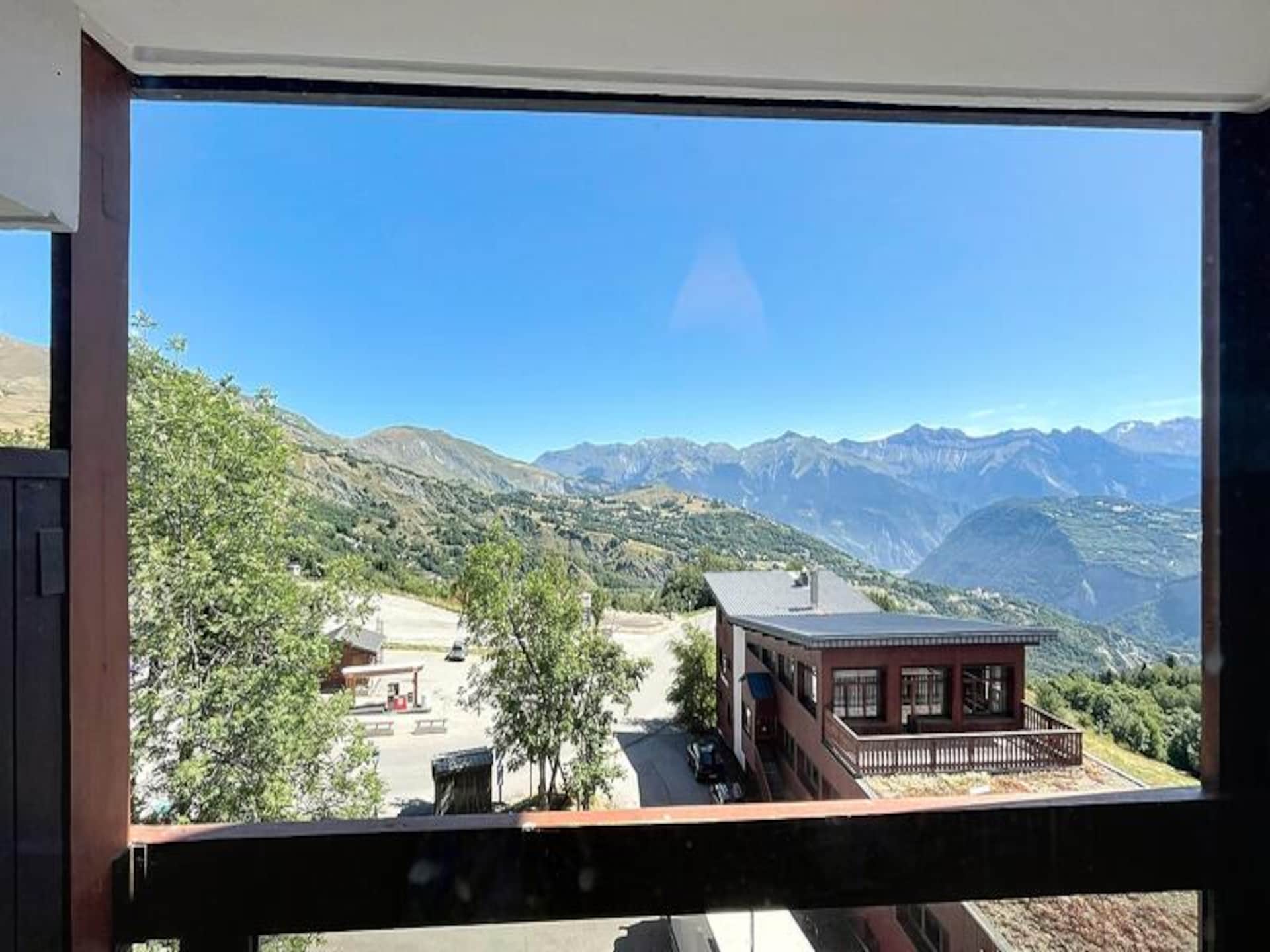 Knus appartement met balkon en uitzicht op de vallei, vlakbij de piste - foto 20