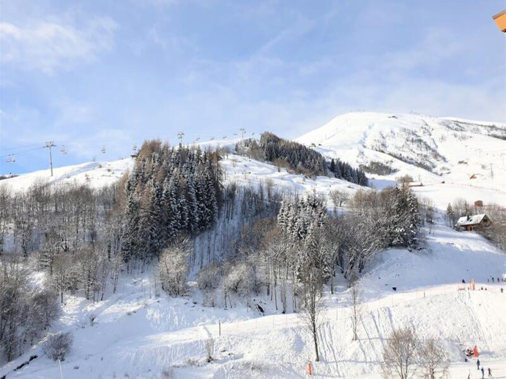 Knusse studio op de piste in Le Corbier met zuidbalkon en zwembad - foto 18