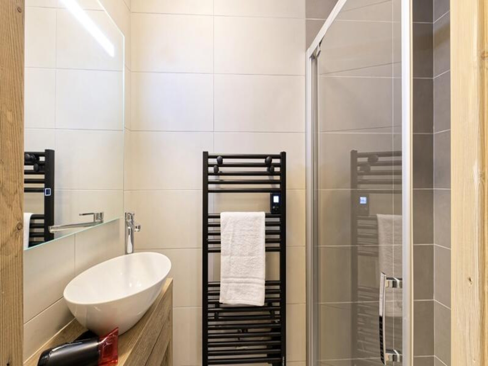Ruim 10-persoons appartement in Samoëns, 500m van de Grand Massif Express - foto 25