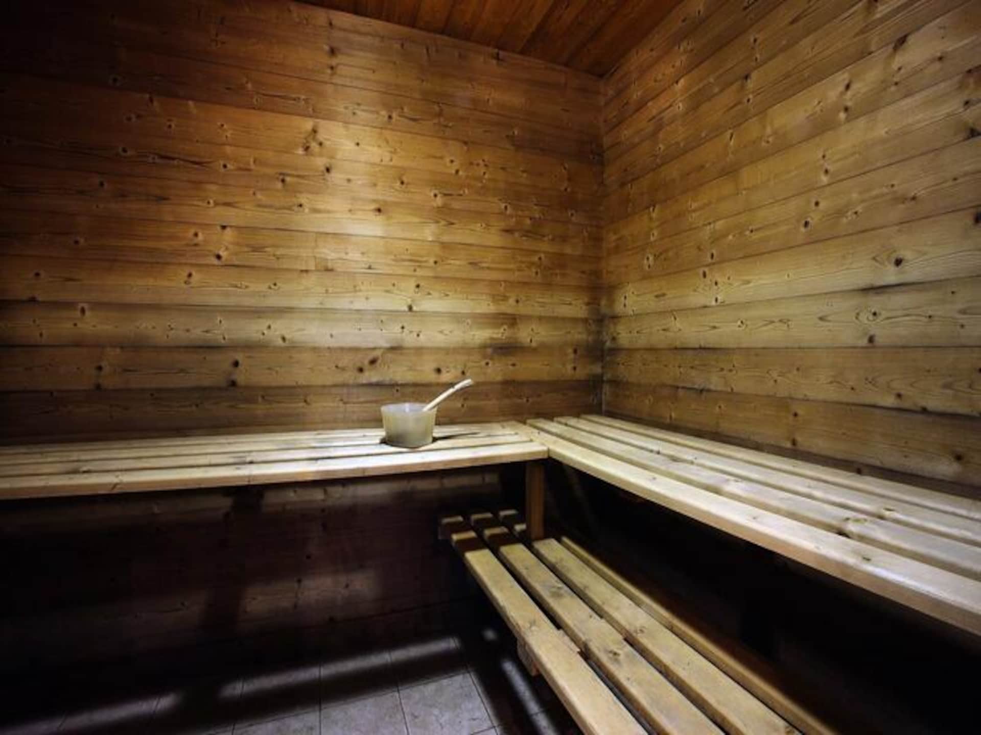 Authentiek chalet-appartement op 1350m met zwembad, direct aan de piste in Oz - foto 12