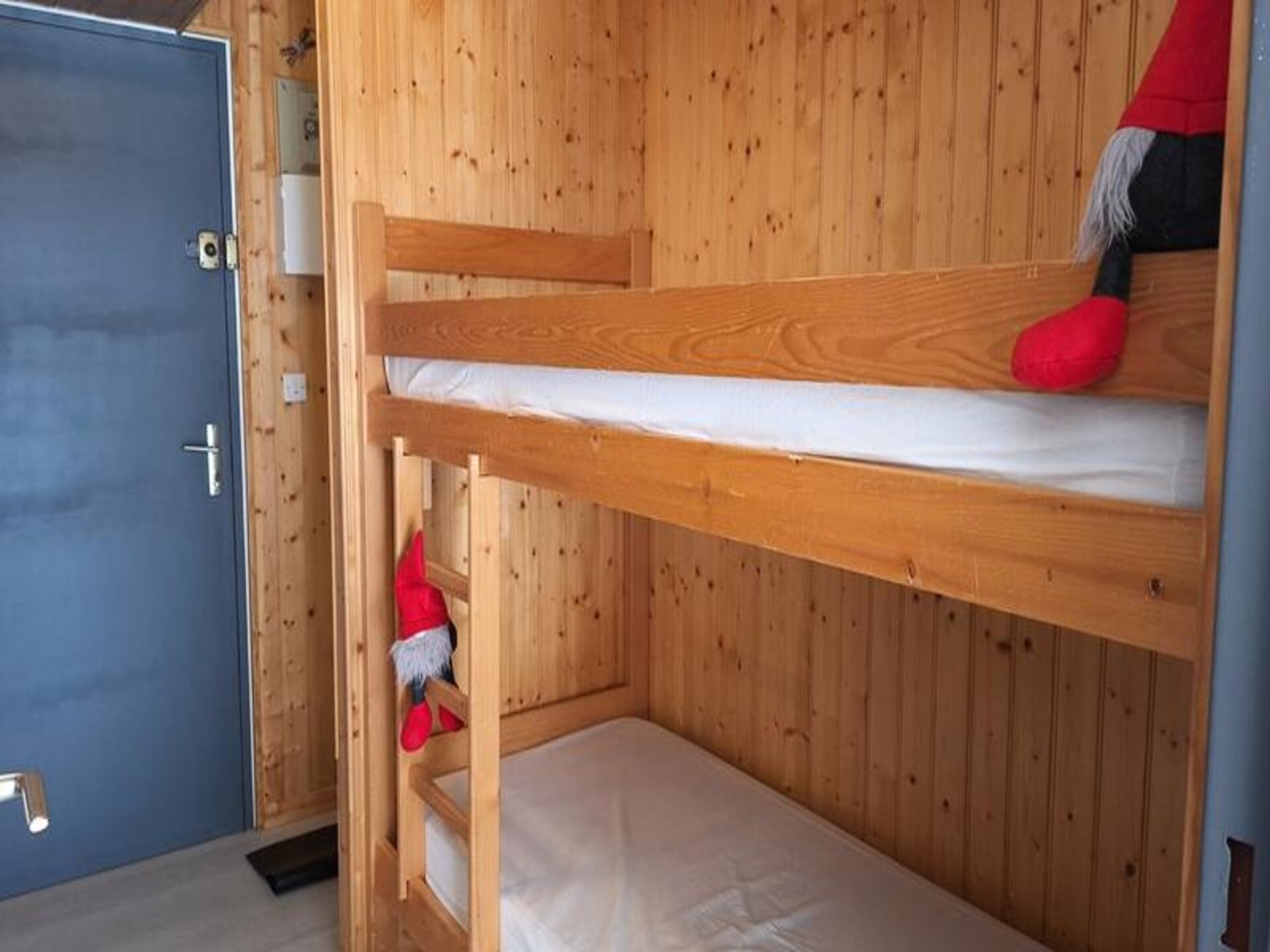 Knus appartement op de piste in Puy St Vincent met balkon - foto 9