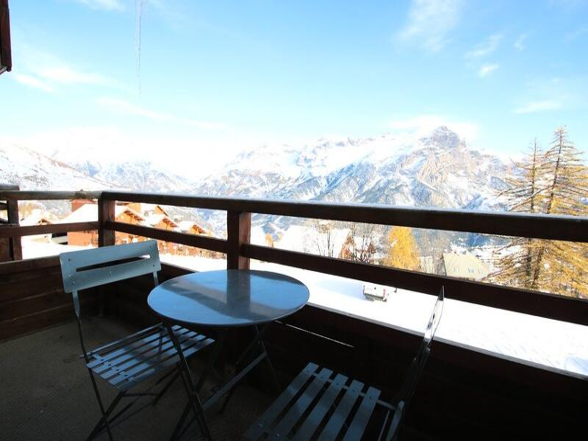 Appartement aan de piste in Puy Saint Vincent met balkon en zwembad - foto 8