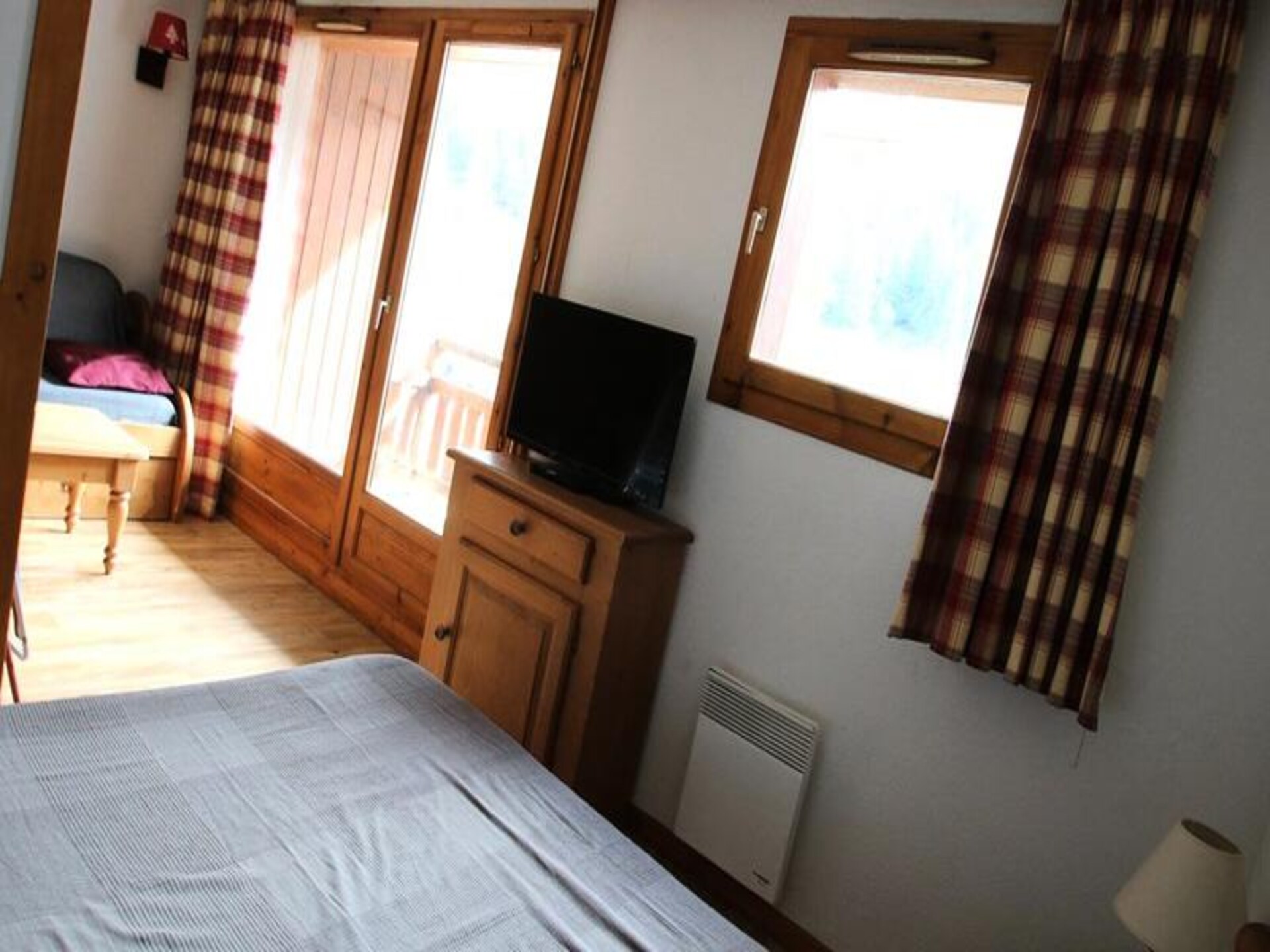 Alpine appartement 6p met zwembad, sauna en directe piste-toegang - foto 7