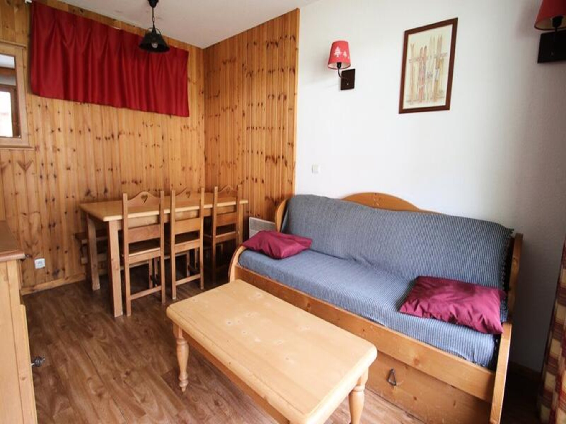 Knus appartement op de piste in Puy Saint Vincent met zwembad en sauna - foto 3