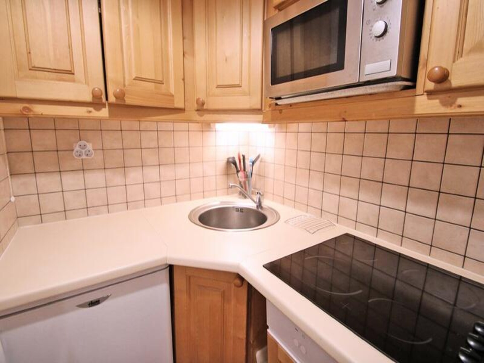 Appartement op 1800m in Puy Saint Vincent met balkon en zwembad - foto 9