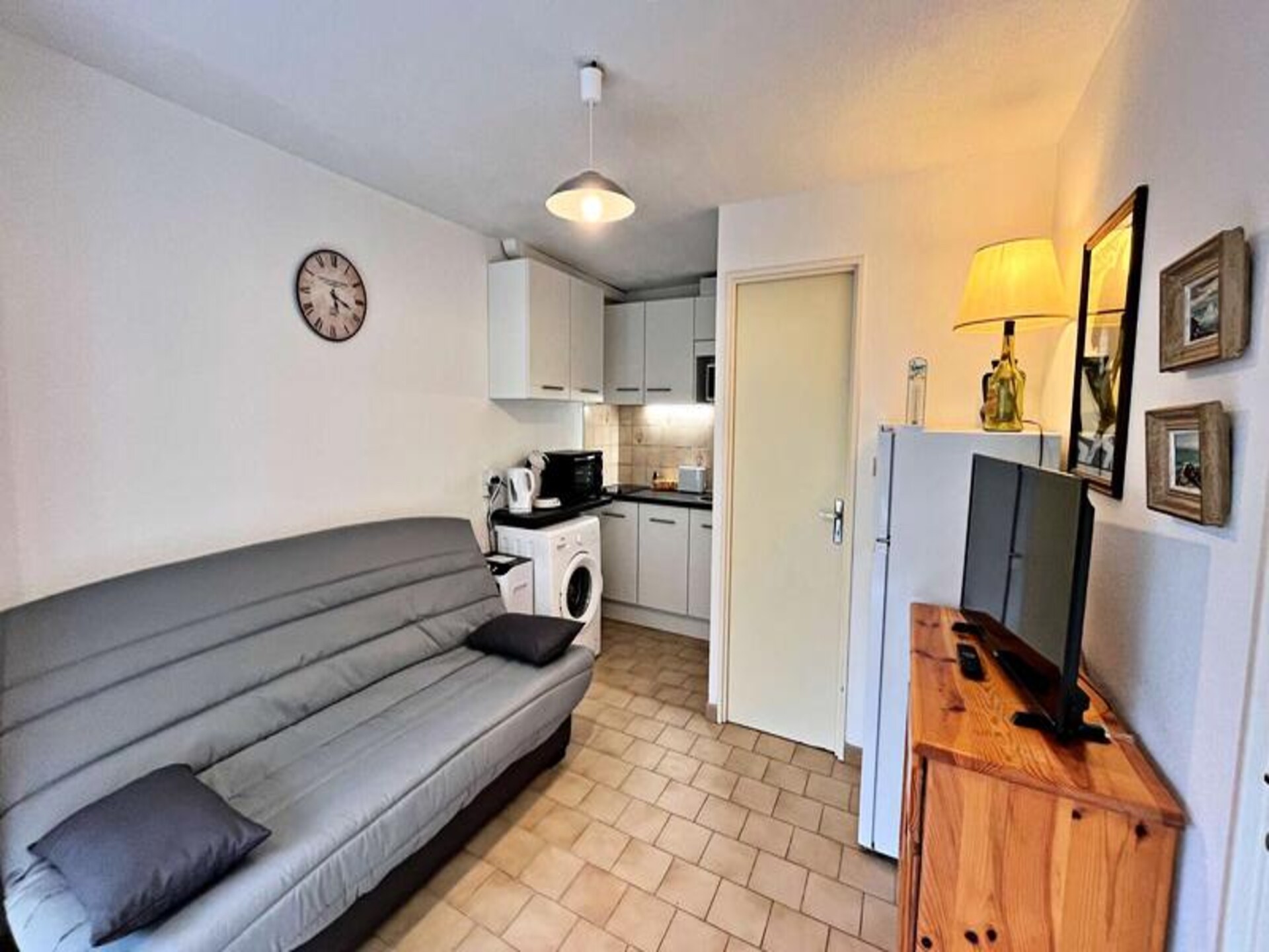 Licht appartement met airco en terras nabij de kust van Marseillan - foto 4