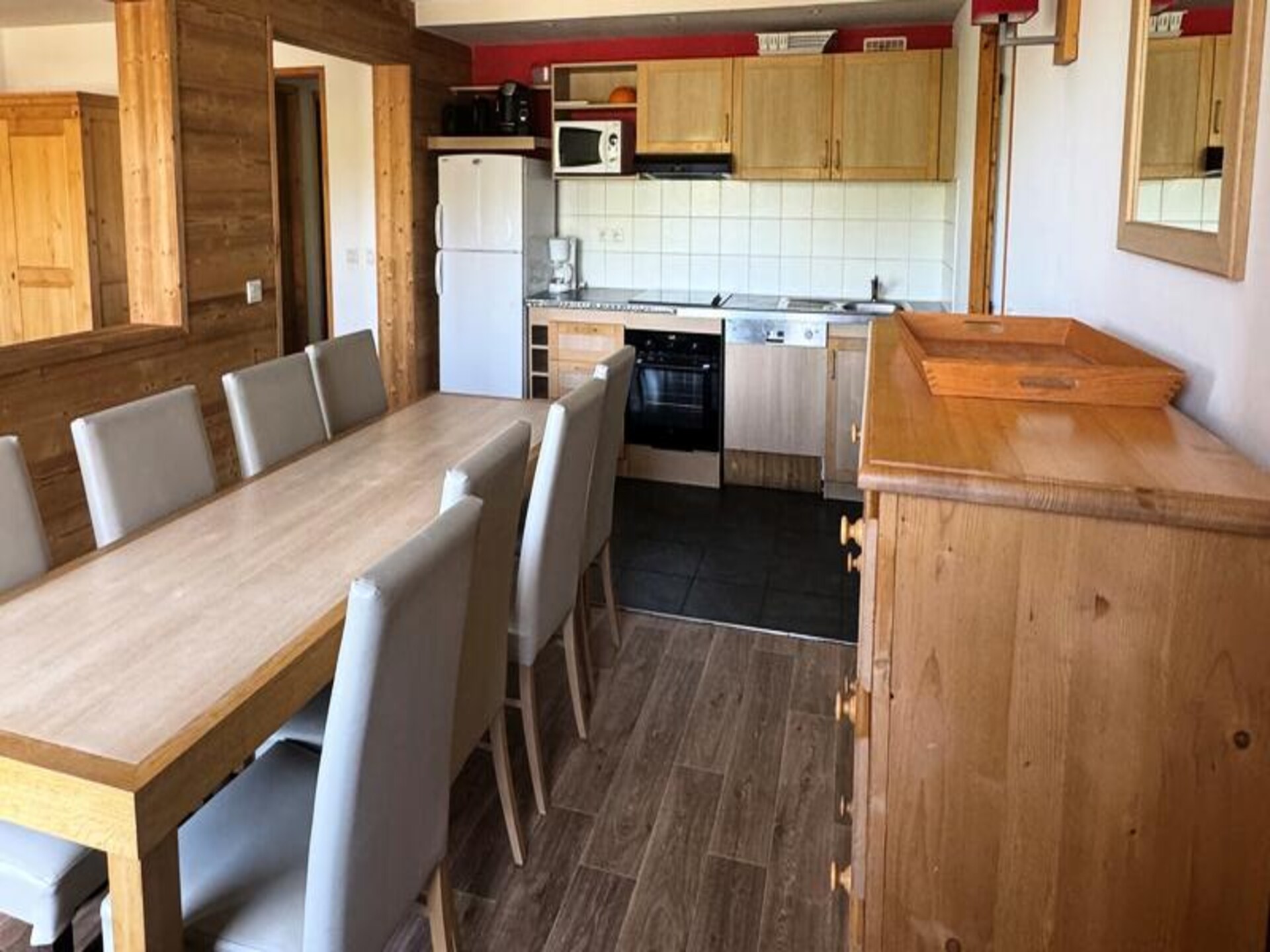 Ruim 10-persoons appartement met zwembad en sauna direct aan de piste in Belle Plagne - foto 7