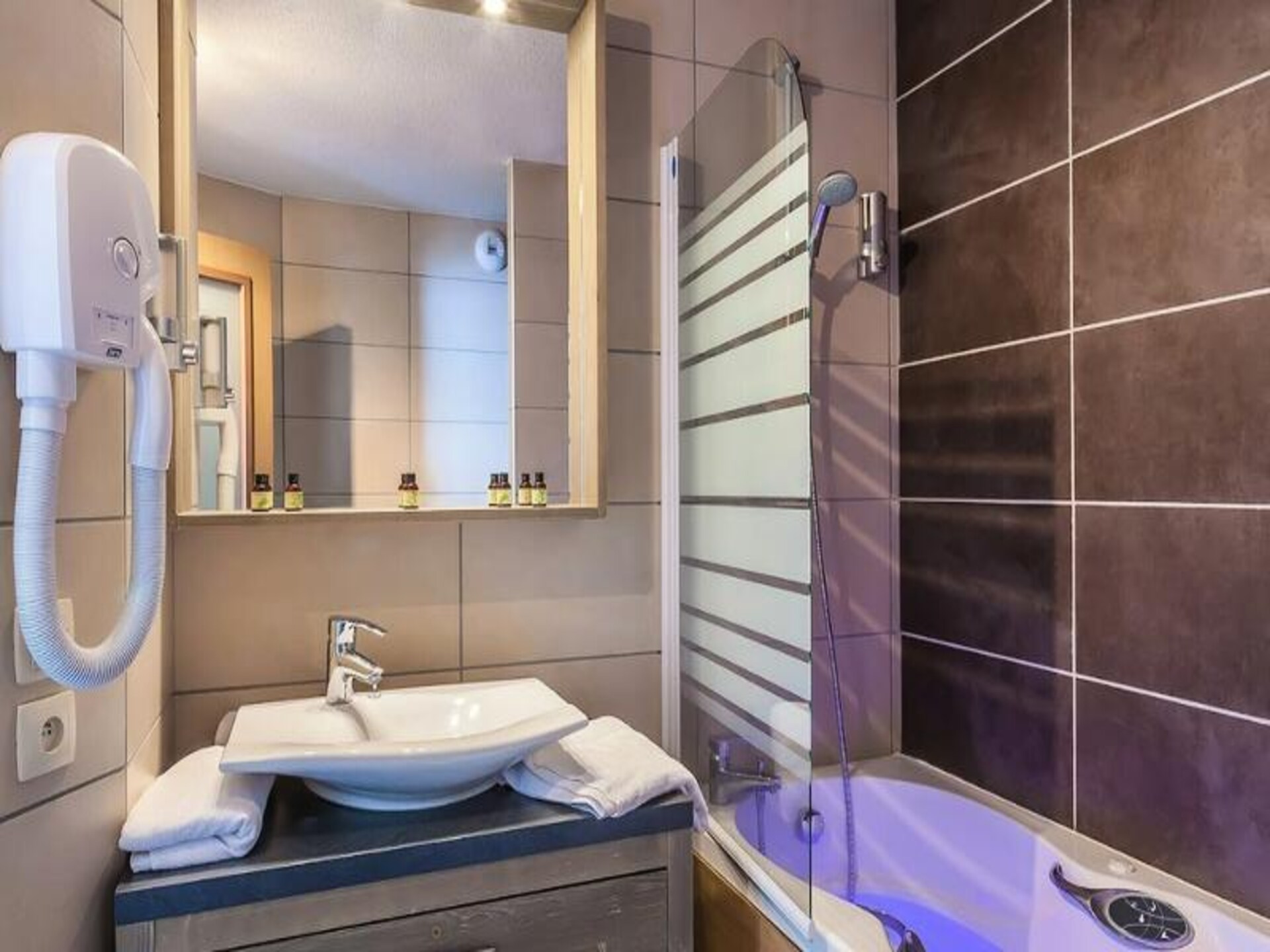 Panoramisch 6-slaapkamerappartement met sauna op 50m van de piste - foto 24