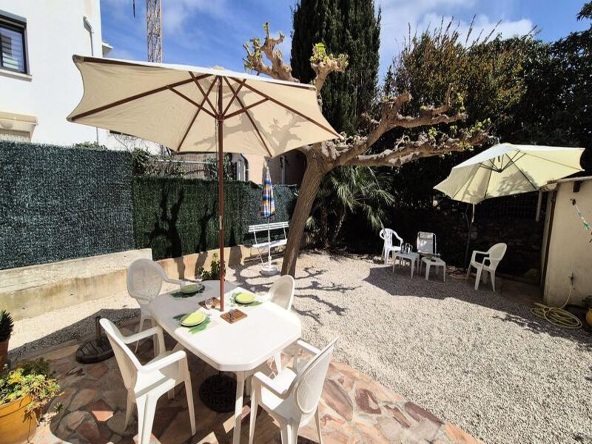 Appartement met omheinde tuin op loopafstand van haven en strand in Sanary-sur-Mer - foto 1