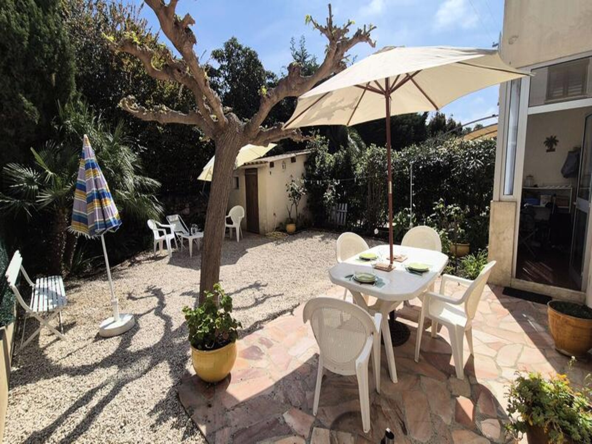 Appartement met omheinde tuin op loopafstand van haven en strand in Sanary-sur-Mer - foto 2