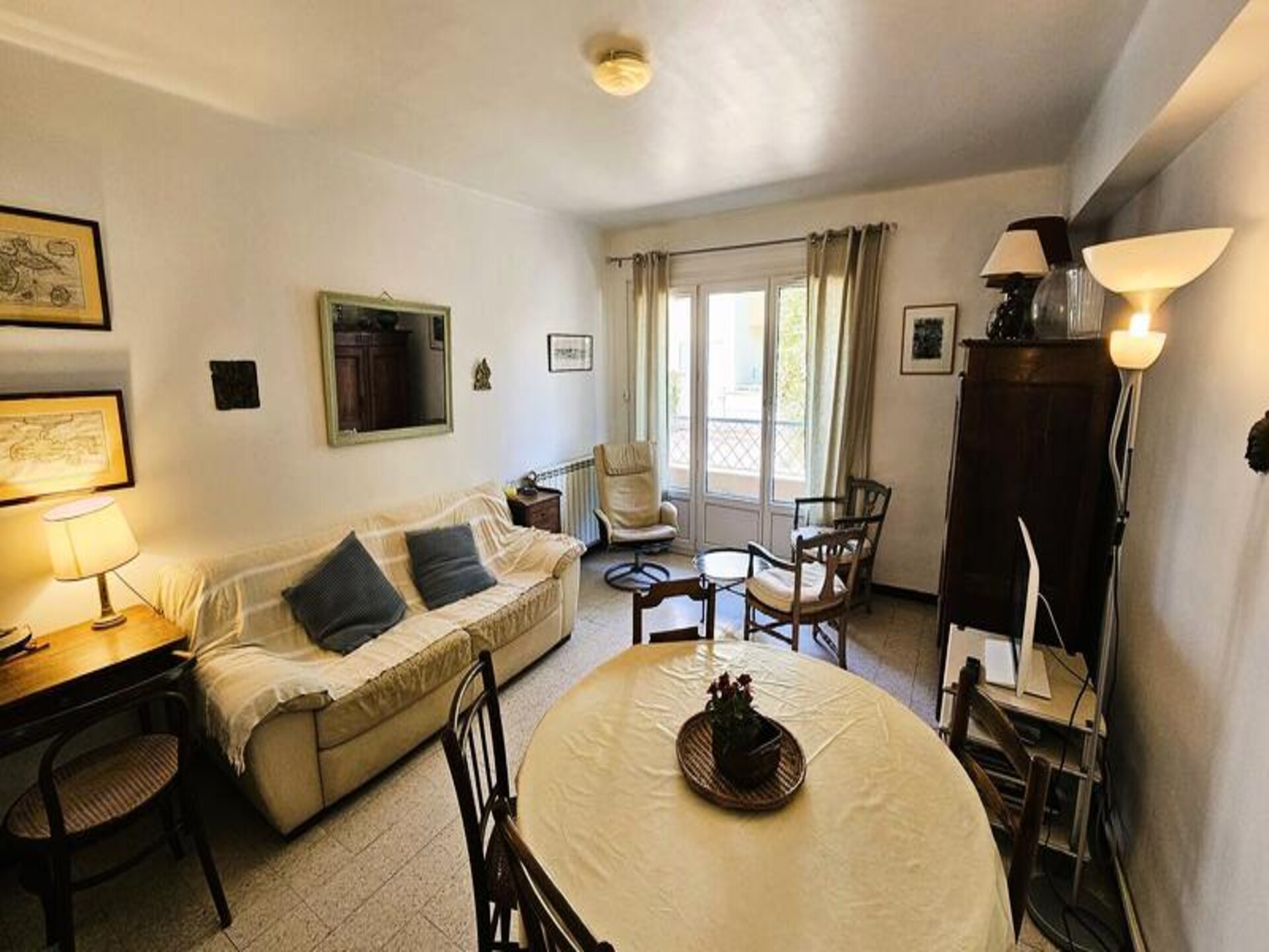 Appartement met omheinde tuin op loopafstand van haven en strand in Sanary-sur-Mer - foto 4