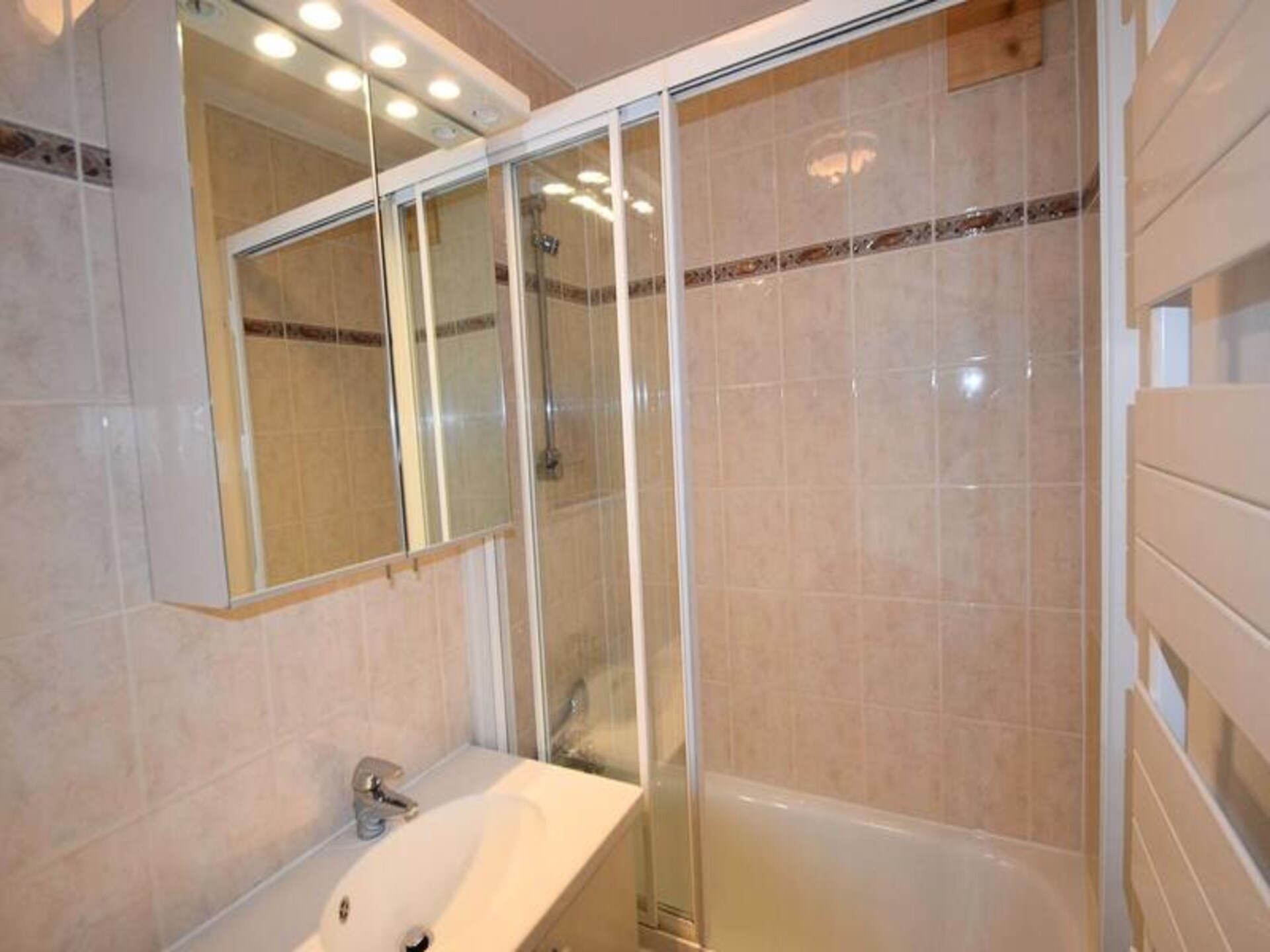 Gereno­veerd 6-persoonsappartement met uitzicht op Mont Blanc in Plagne Centre - foto 9
