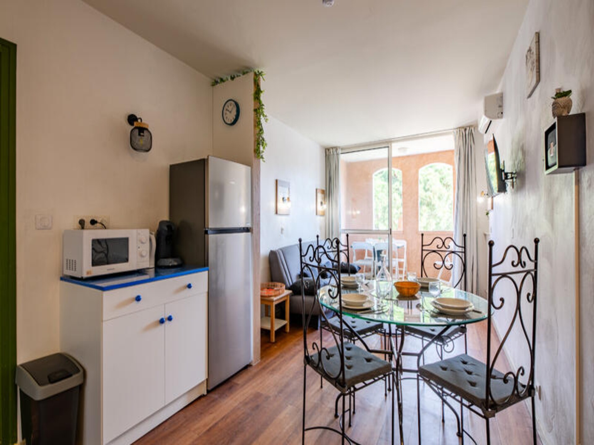 Licht appartement met zwembad en airco nabij Saint-Raphaël, 5 personen - foto 21