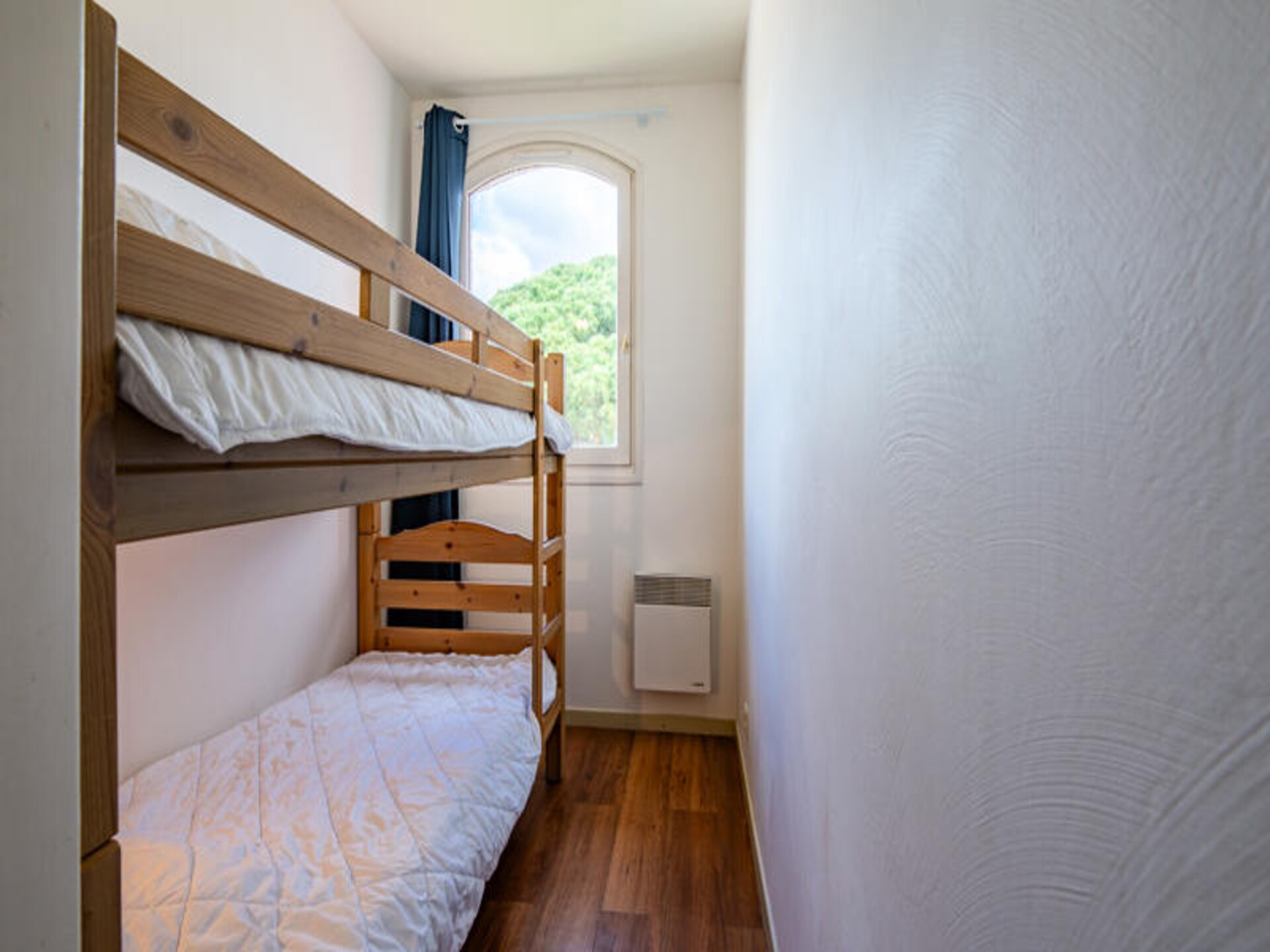 Licht appartement met zwembad en airco nabij Saint-Raphaël, 5 personen - foto 25
