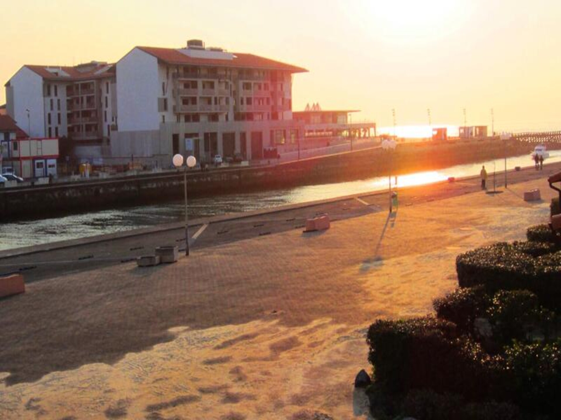 Knus appartement aan de jachthaven van Capbreton met terras en kanaalzicht - foto 7