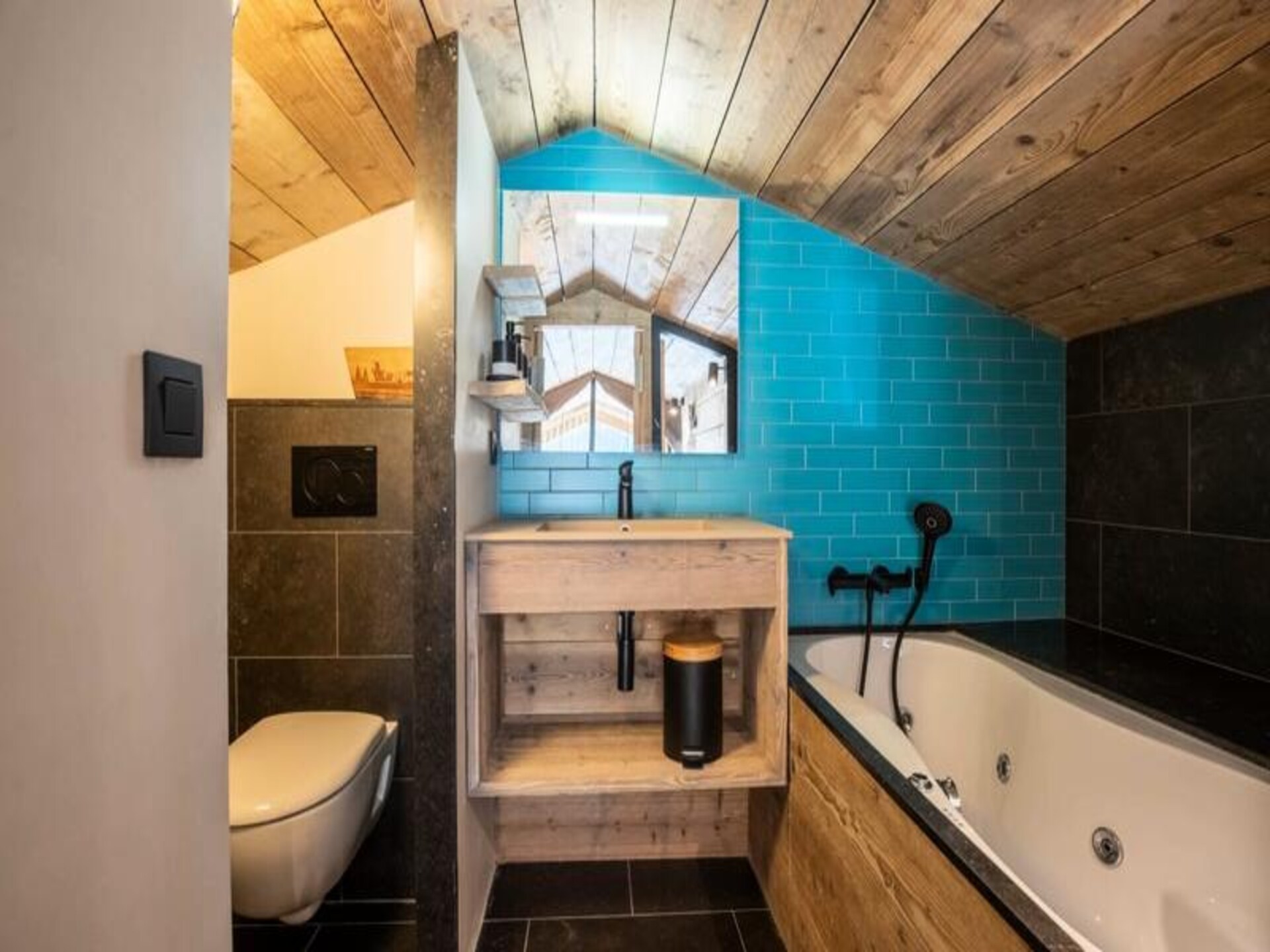 Penthouse-appartement met sauna direct aan de piste in Méribel Mottaret - foto 14