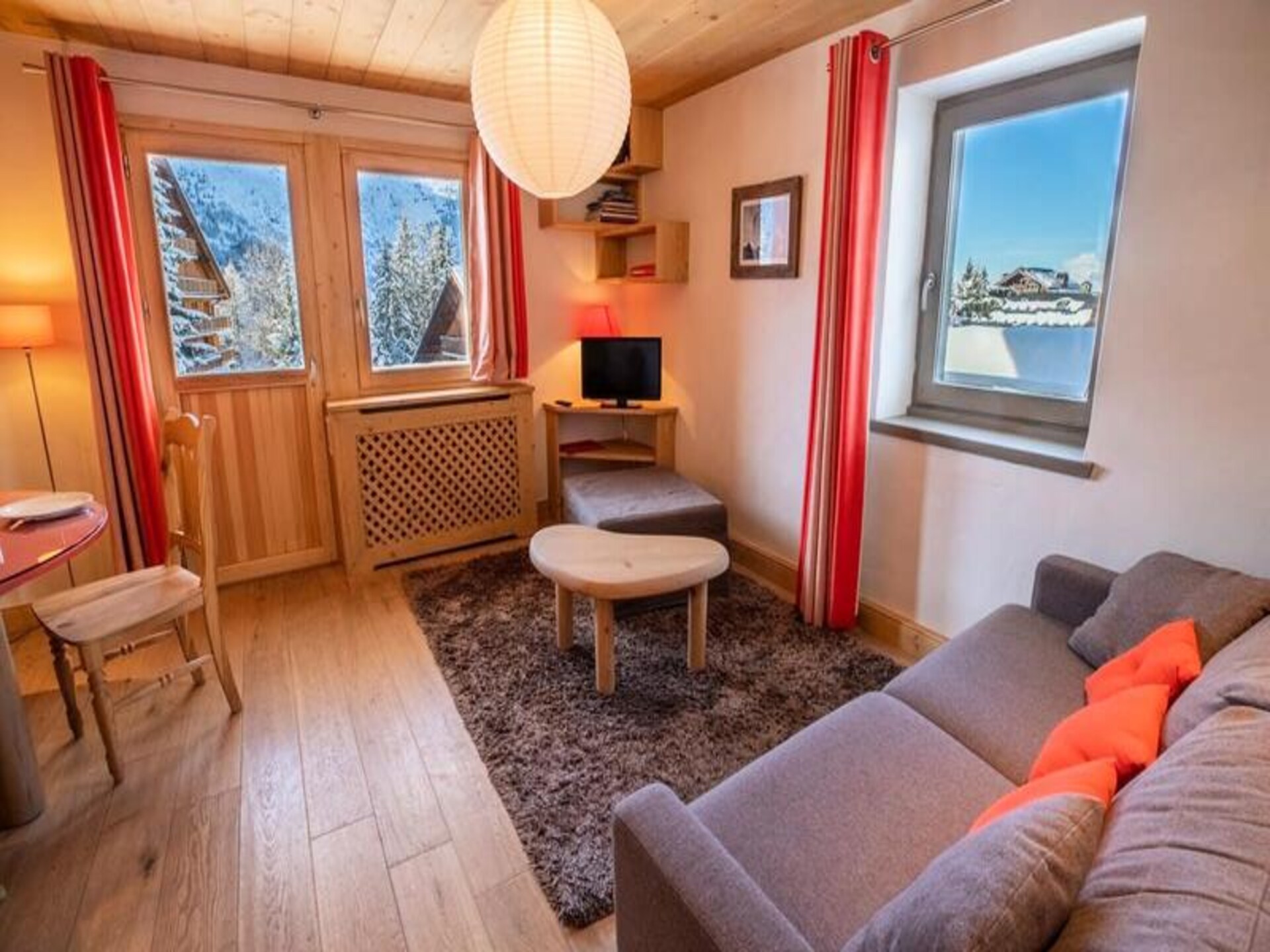 Appartement Chantemerle 6: Ski-in/ski-out met balkon aan de pistes van Méribel - foto 1