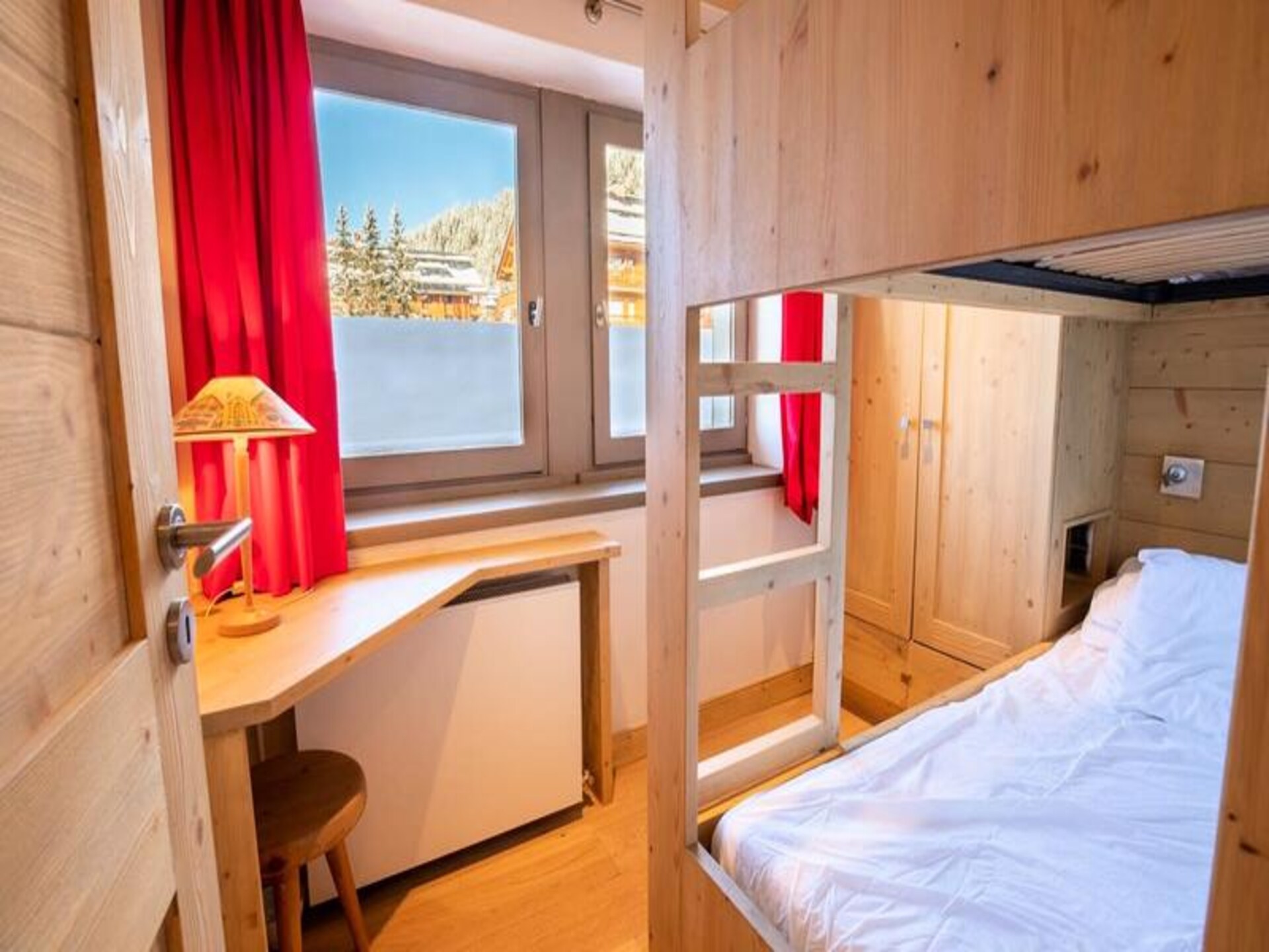 Appartement Chantemerle 6: Ski-in/ski-out met balkon aan de pistes van Méribel - foto 15