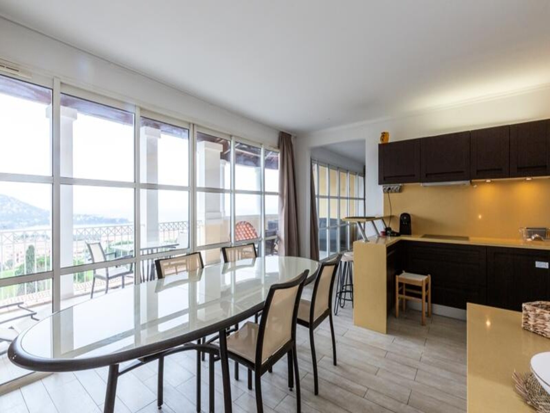 Zonovergoten appartement op de Rivièra met panoramisch zeezicht voor 8 personen - foto 19
