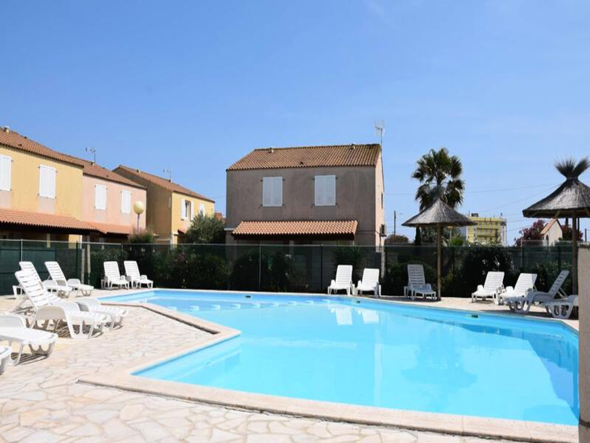 Duplex aan het kanaal in Marseillan met zwembad, vlakbij zee - foto 11