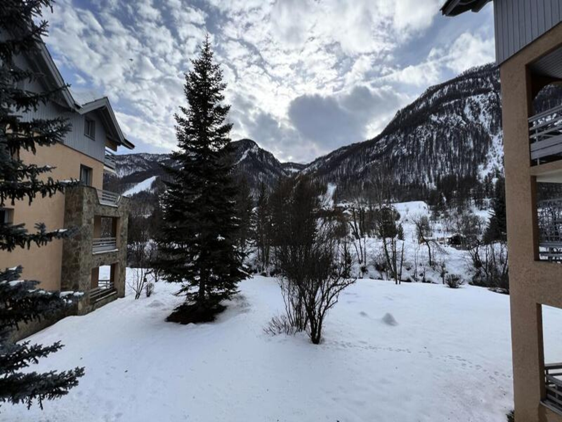 Rustiek appartement voor 8 aan de Alpenrivier, 300m van de Pontillas-lift - foto 16