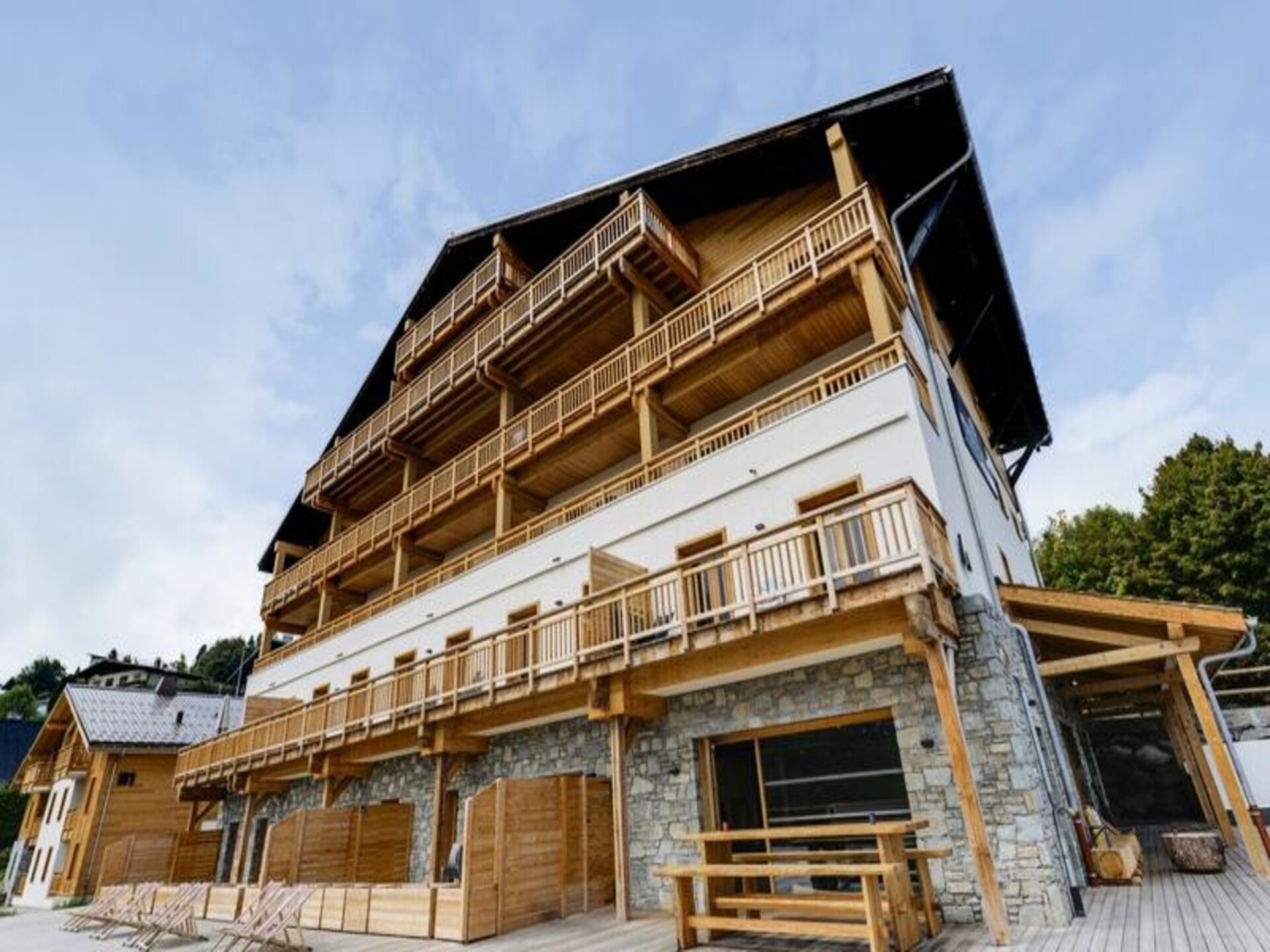 Ruim 10-persoons appartement in Combloux met uitzicht op de Mont Blanc - foto 1