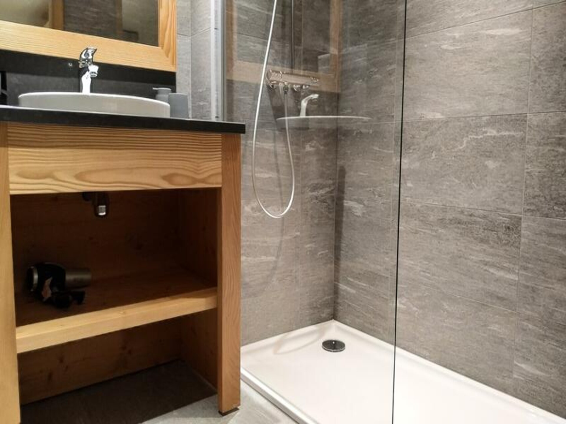 Authentiek appartement voor 6 in Caseblanche, direct aan de piste - foto 16