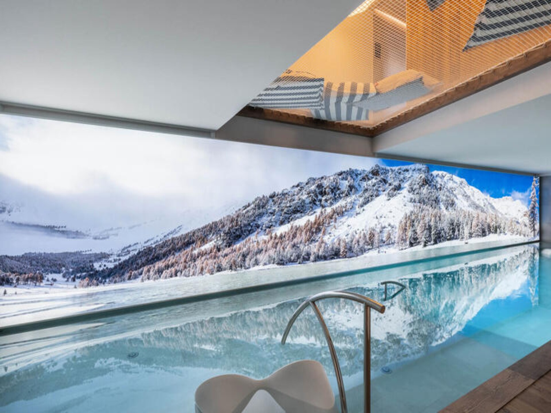 Appartement 86m² in Courchevel 1850, ski-in/ski-out met spa & zwembad - foto 14