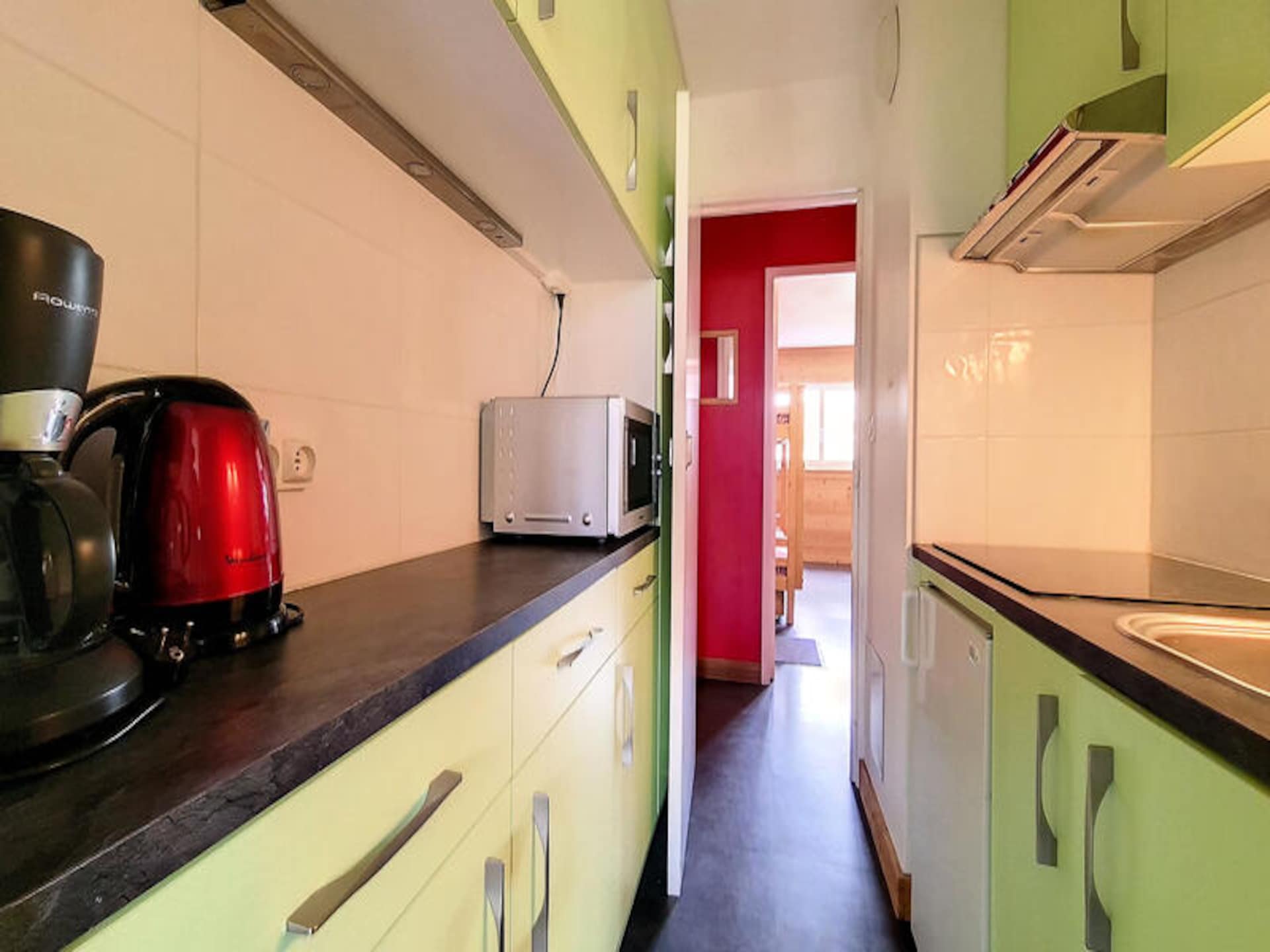 Knus vernieuwd appartement op de piste in Les Menuires met zuidbalkon - foto 12