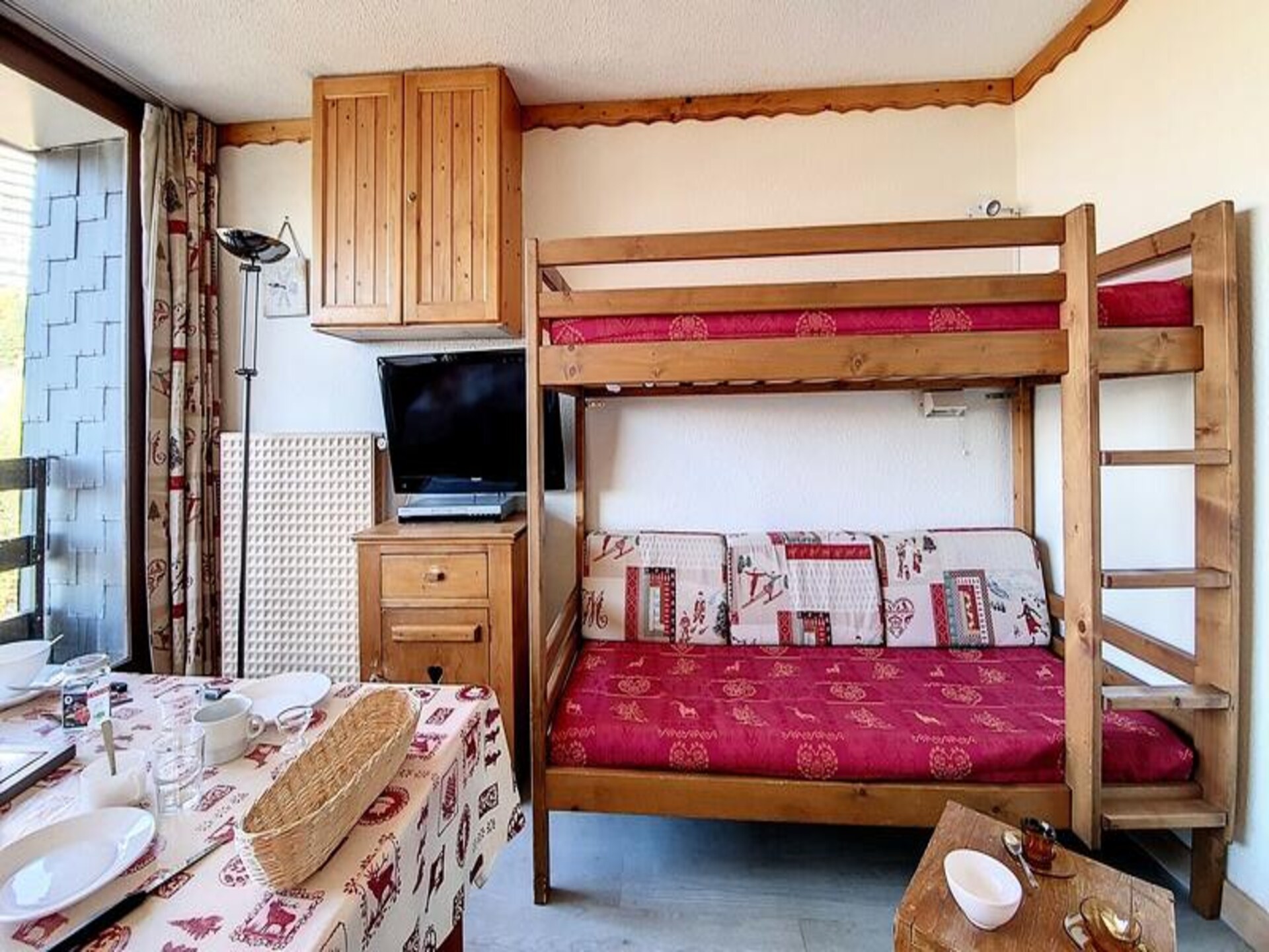 Appartement op 8e verdieping met directe piste-toegang en panoramisch bergzicht - foto 7