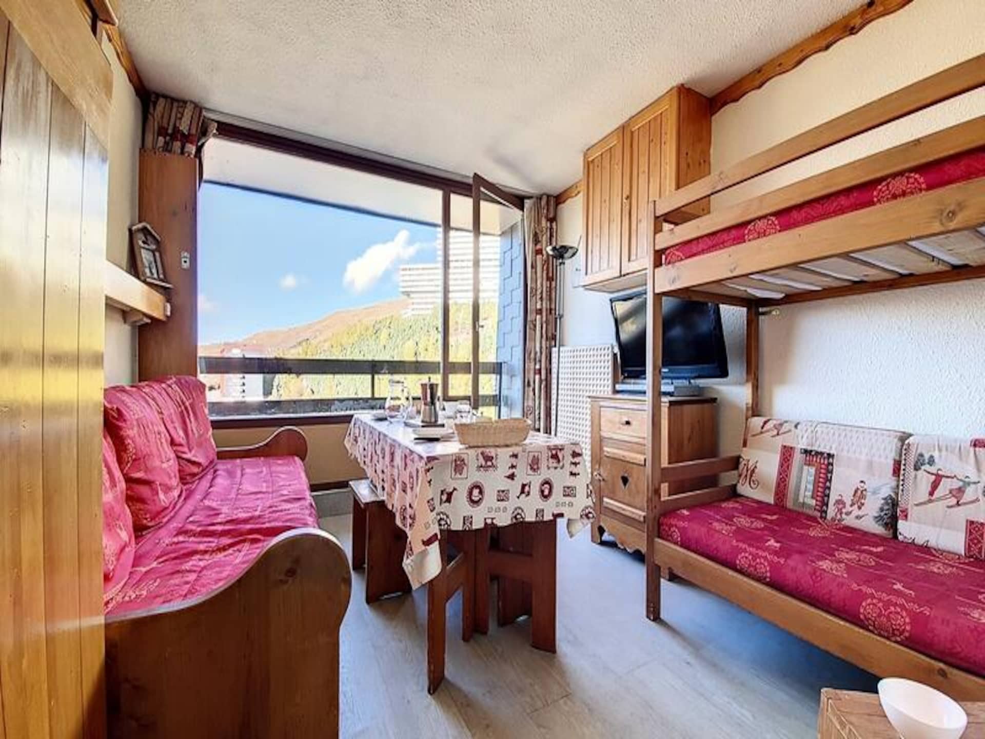 Appartement op 8e verdieping met directe piste-toegang en panoramisch bergzicht - foto 12
