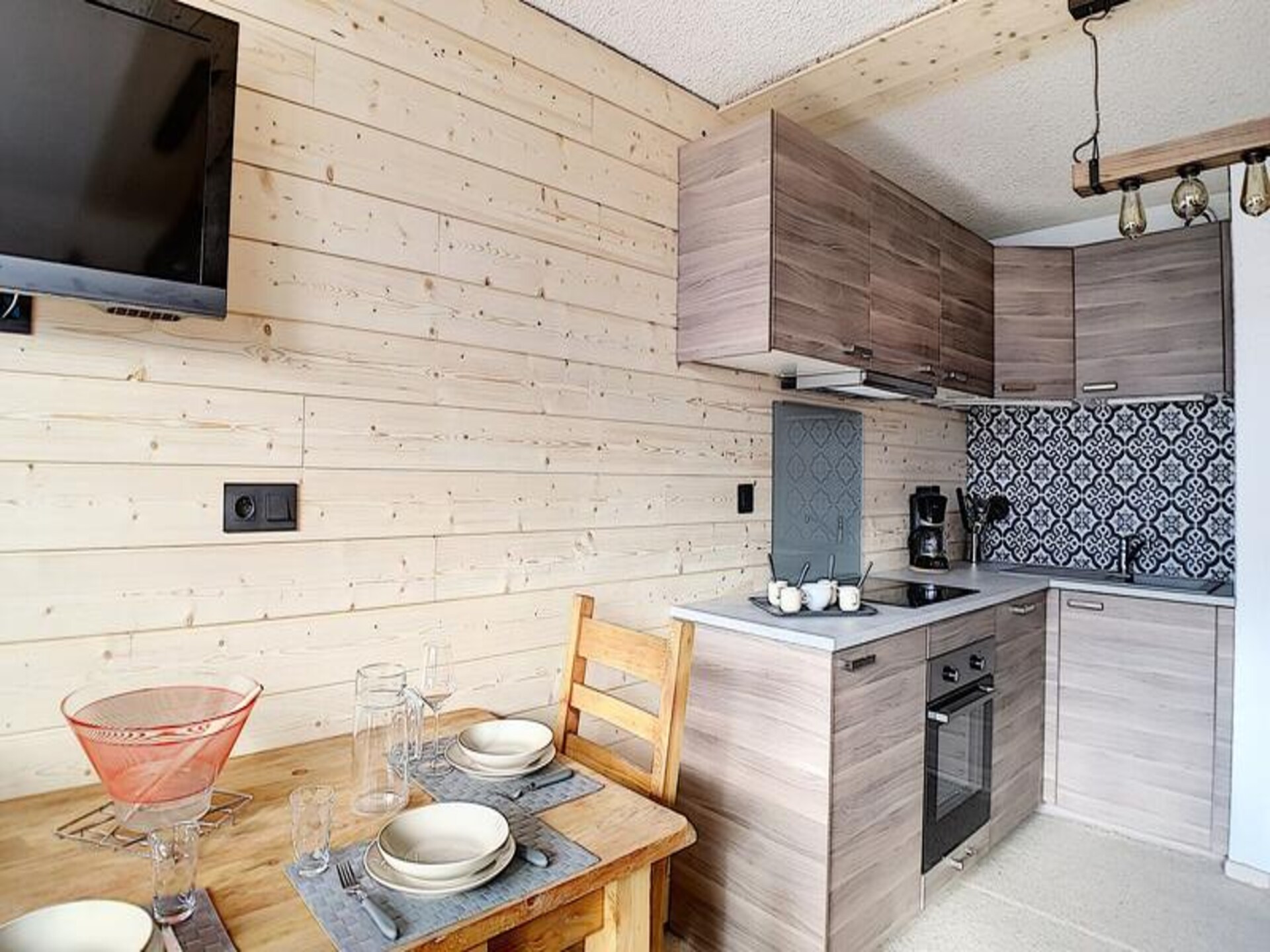 Sfeervol duplex appartement op de piste in Les Menuires, 4 personen - foto 11