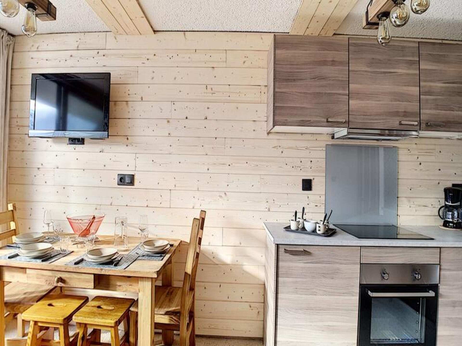 Sfeervol duplex appartement op de piste in Les Menuires, 4 personen - foto 14