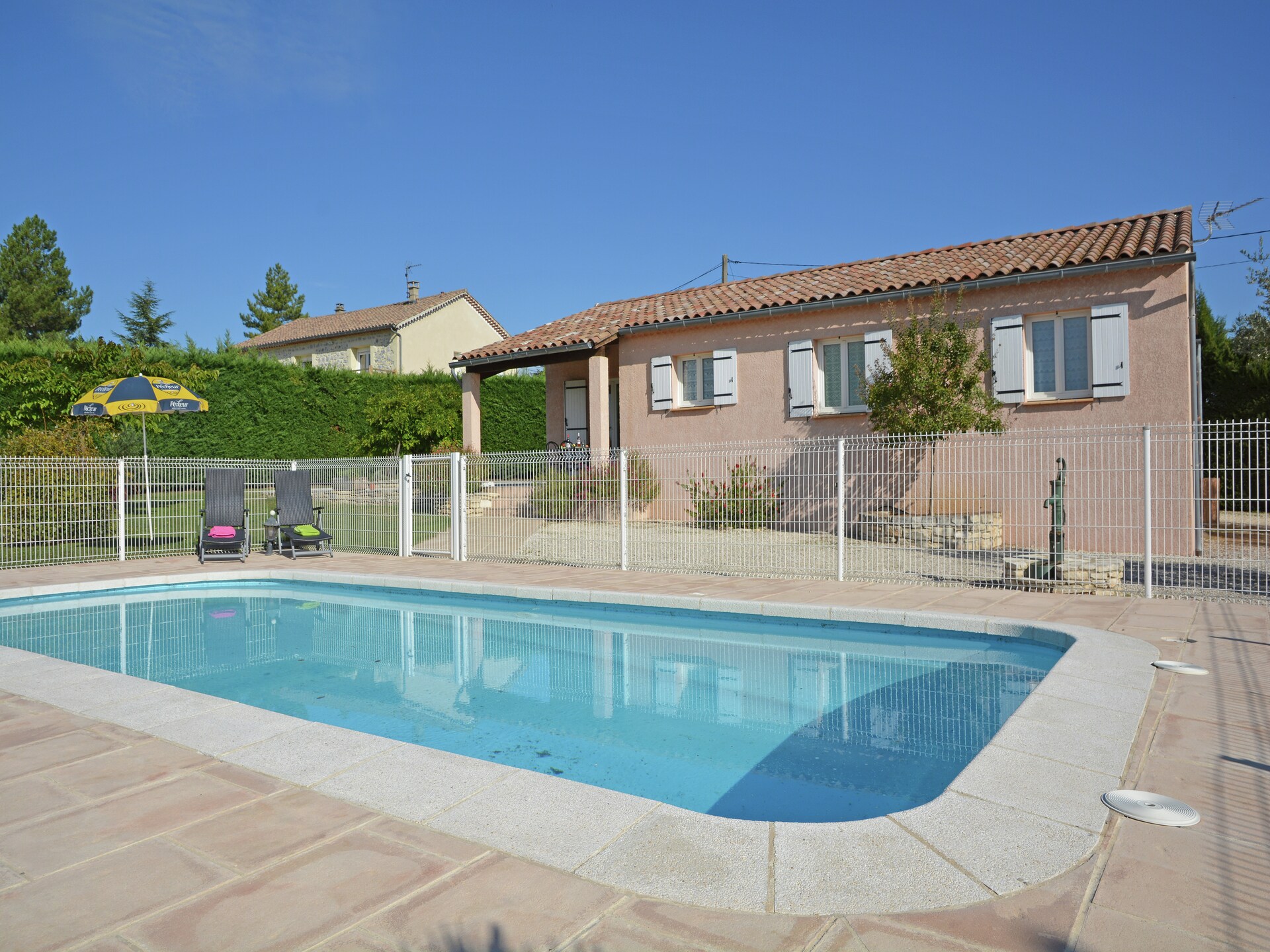 Ruime villa met privézwembad aan de golfbaan in St Victor de Malcap - foto 1