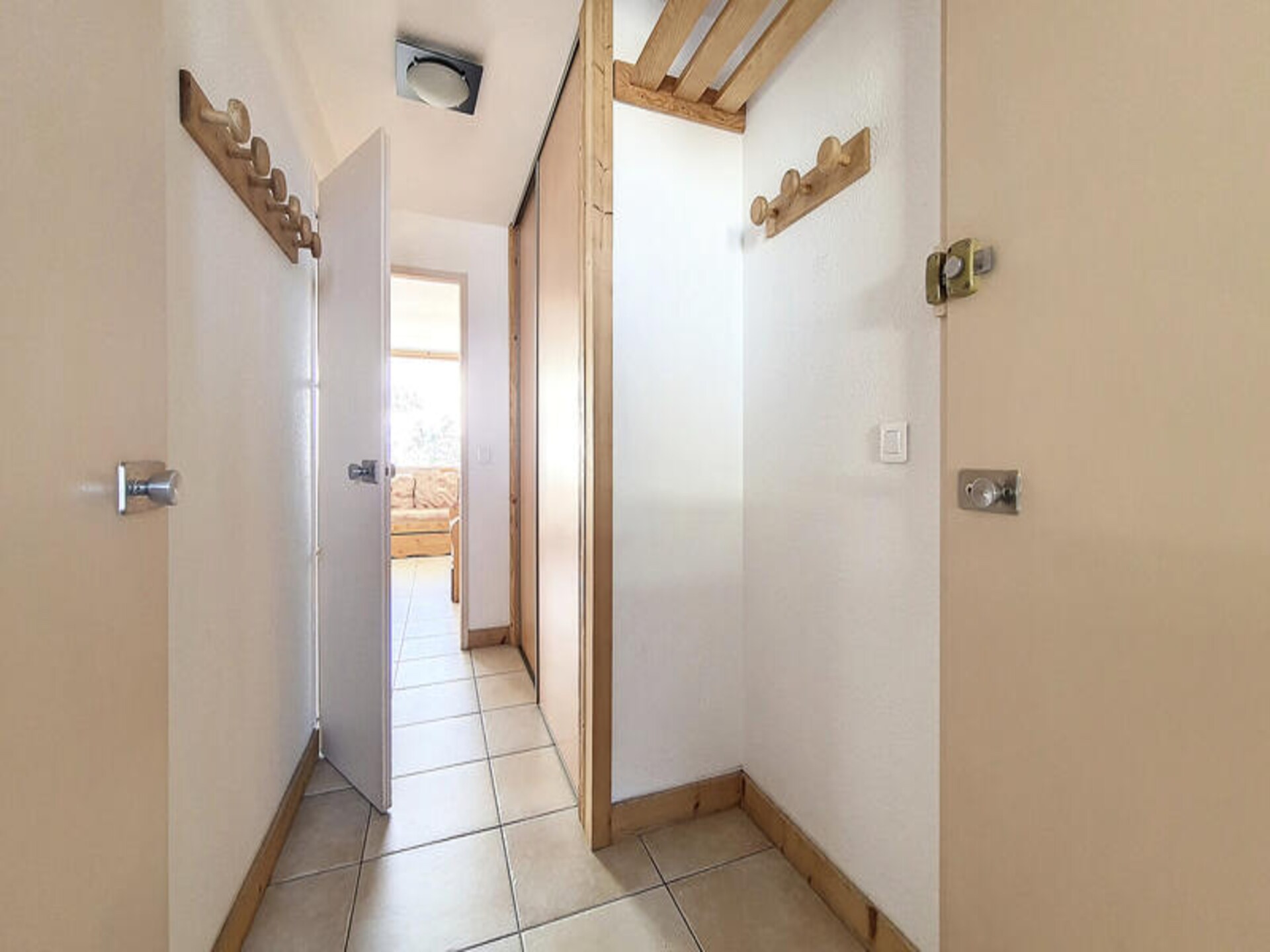 Appartement 5 pers. aan de piste in Les Menuires met balkon op het zuiden - foto 17
