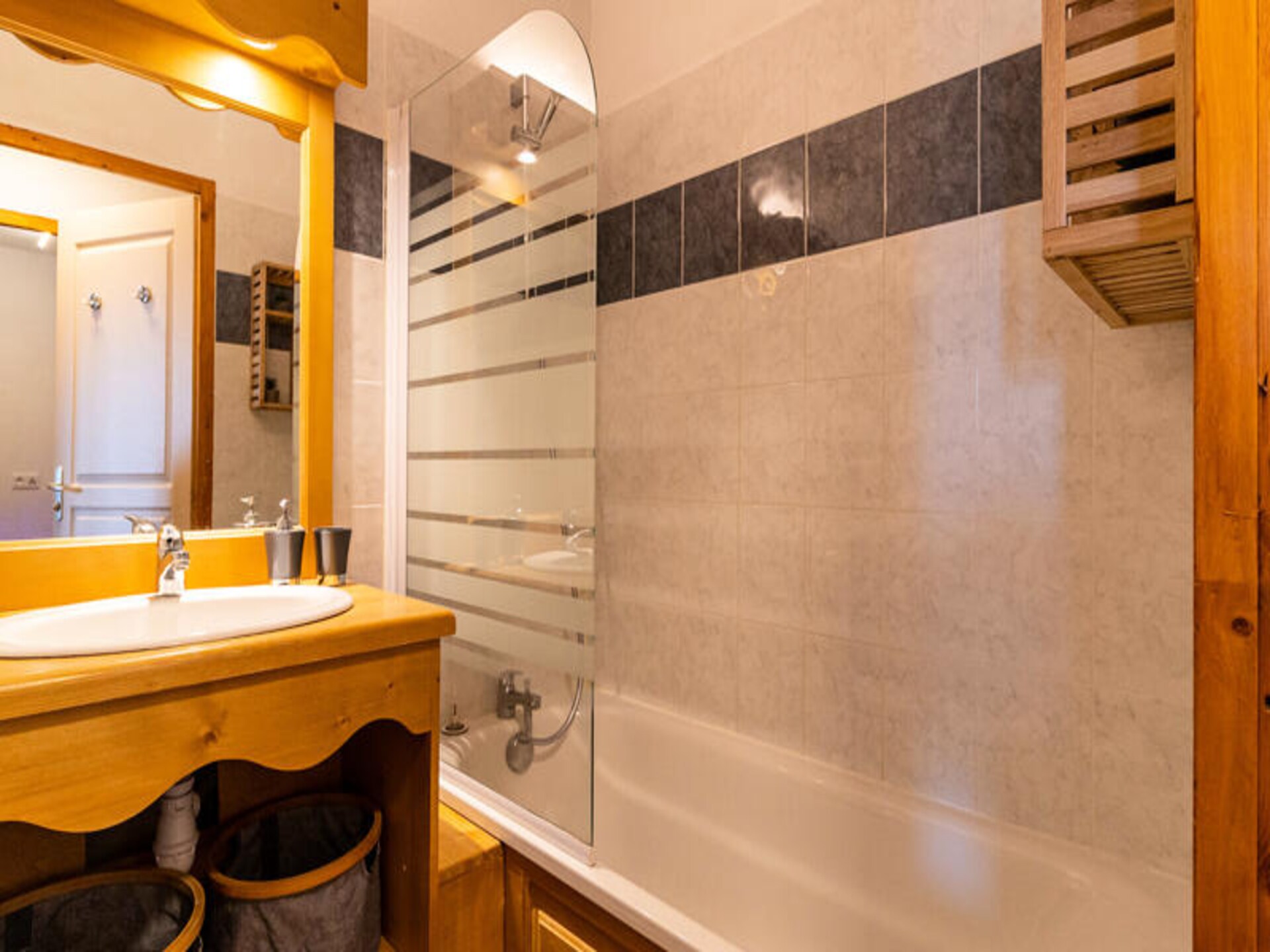 Appartement op 1800m in Les Orres, direct aan de piste met zwembad - foto 15