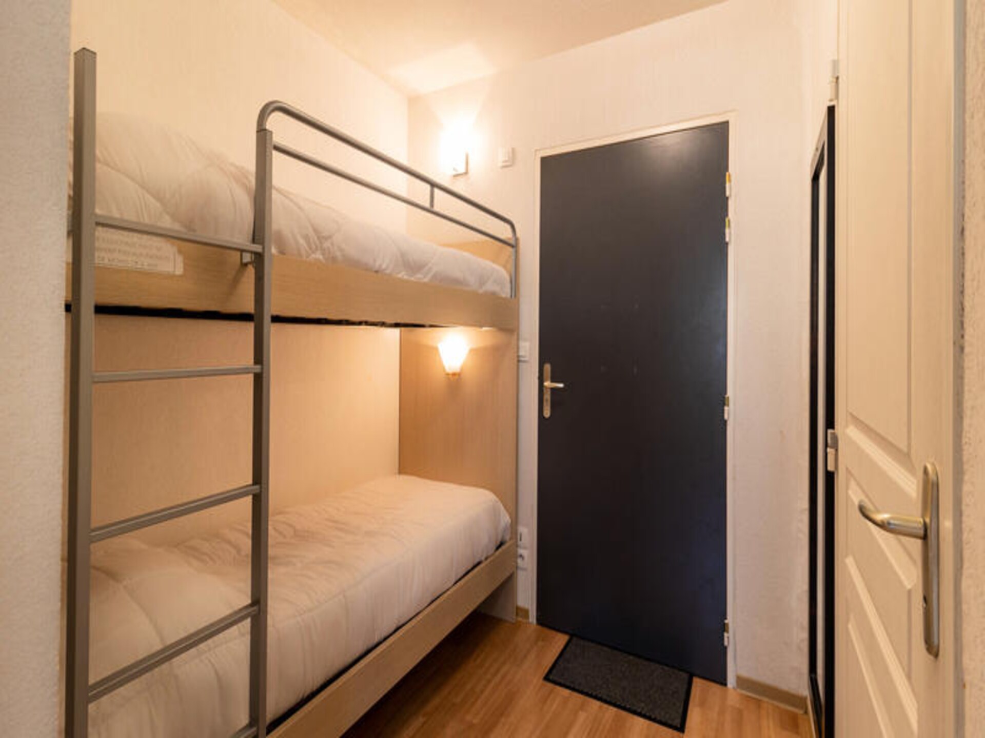 Studio-appartement op 1800m met balkon, zwembad en ski-in/ski-out in Les Orres - foto 5