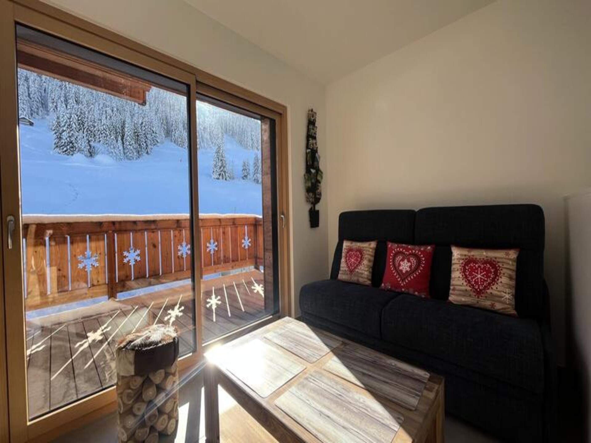 Duplex appartement op 1350m met uitzicht op de Mont Blanc, direct aan de piste - foto 4