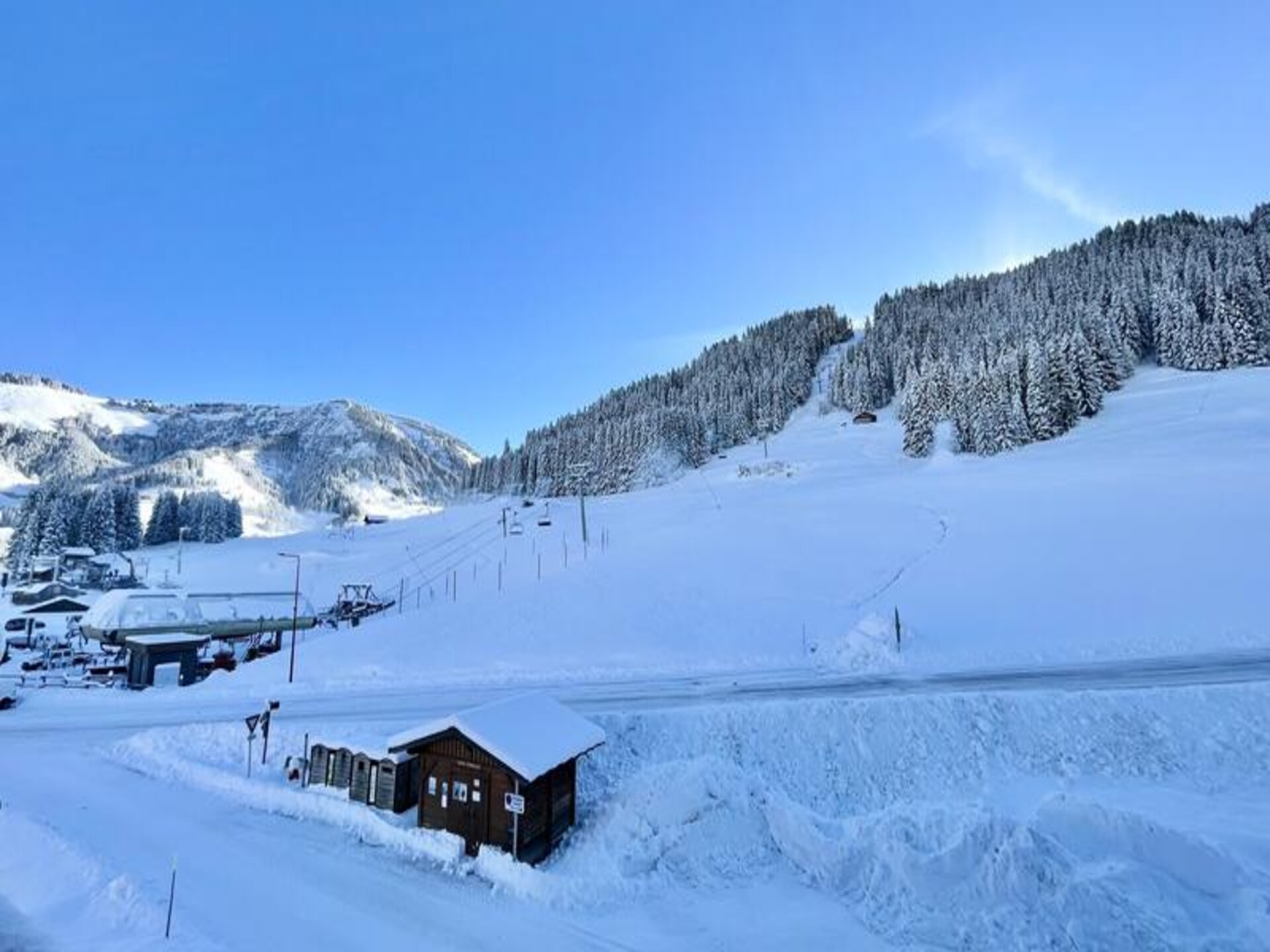 Duplex appartement op 1350m met uitzicht op de Mont Blanc, direct aan de piste - foto 7