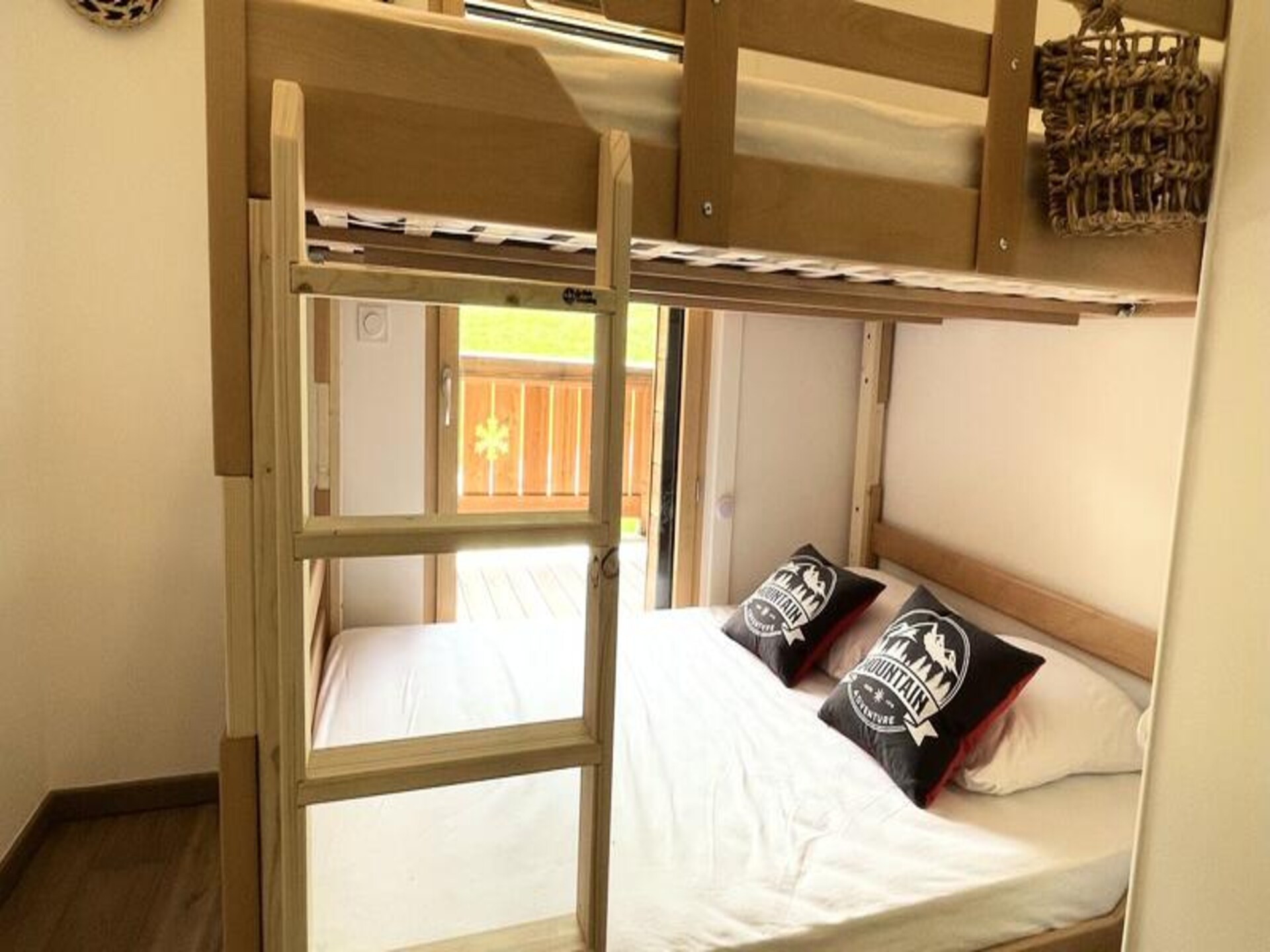 Duplex appartement op 1350m met uitzicht op de Mont Blanc, direct aan de piste - foto 11