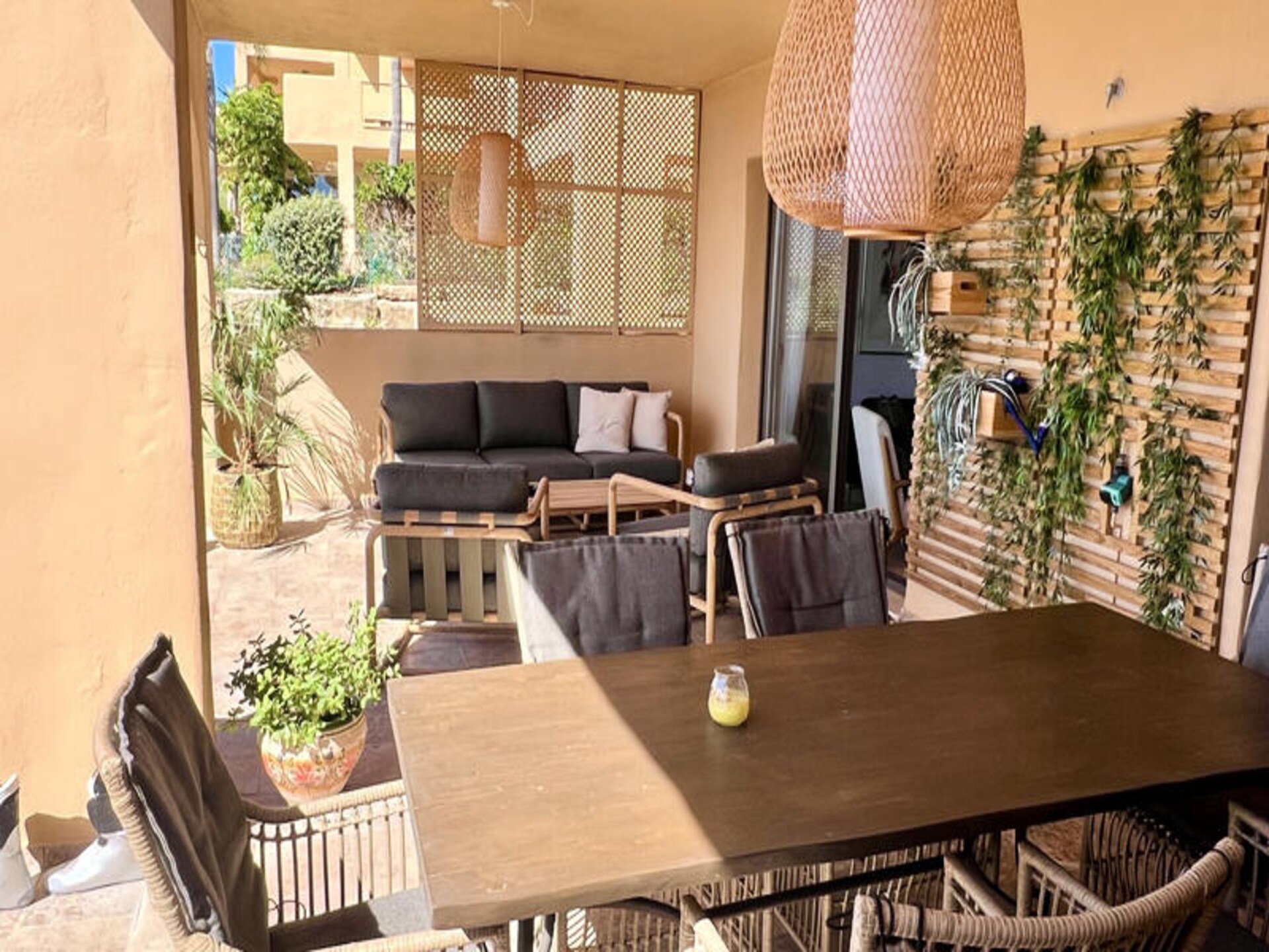Stijlvol appartement met 3 slaapkamers en panoramisch uitzicht in Benahavís - foto 27