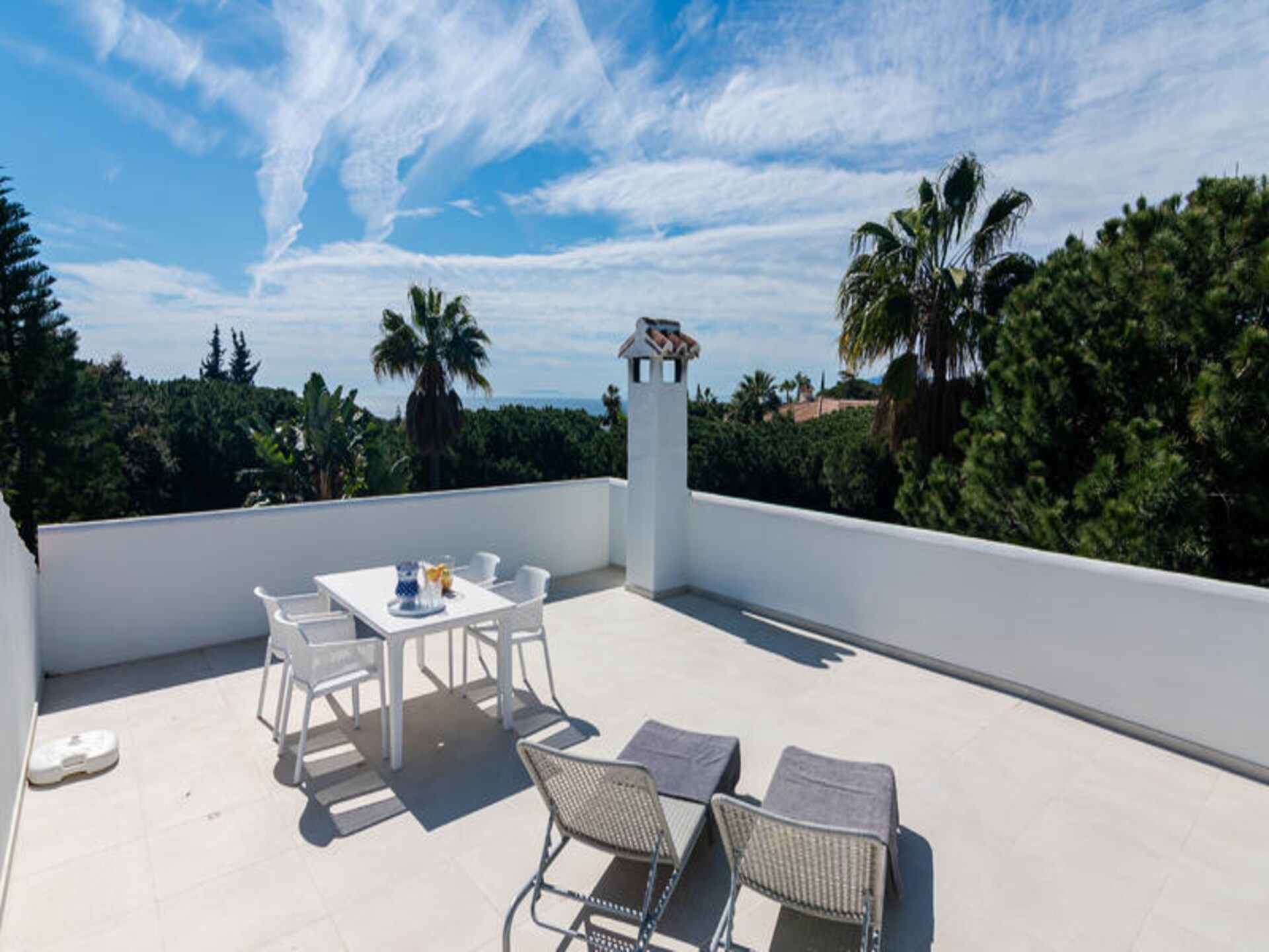 Zonovergoten appartement met privézwembad en tuin nabij Marbella - foto 22