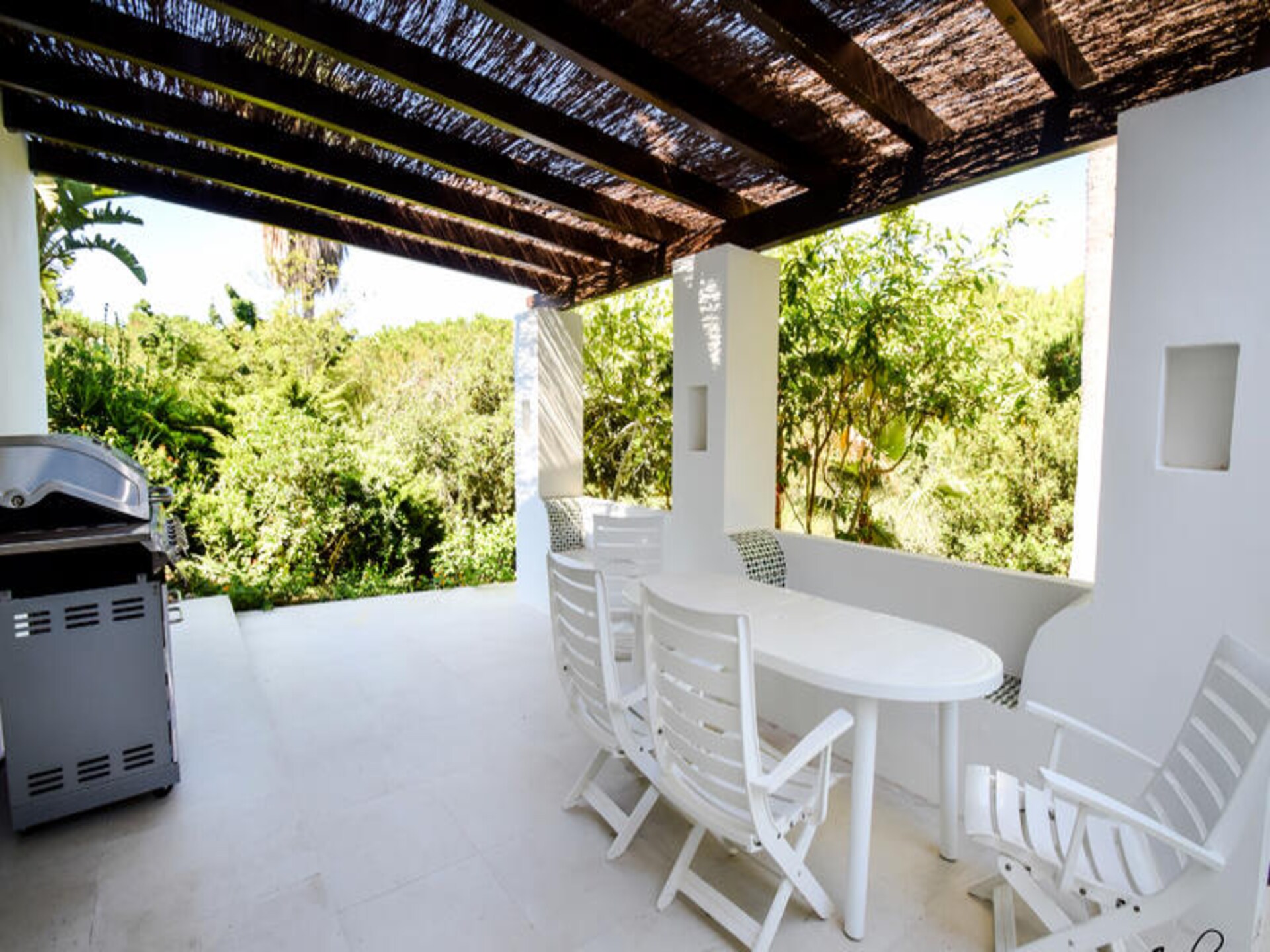 Zonovergoten appartement met privézwembad en tuin nabij Marbella - foto 24